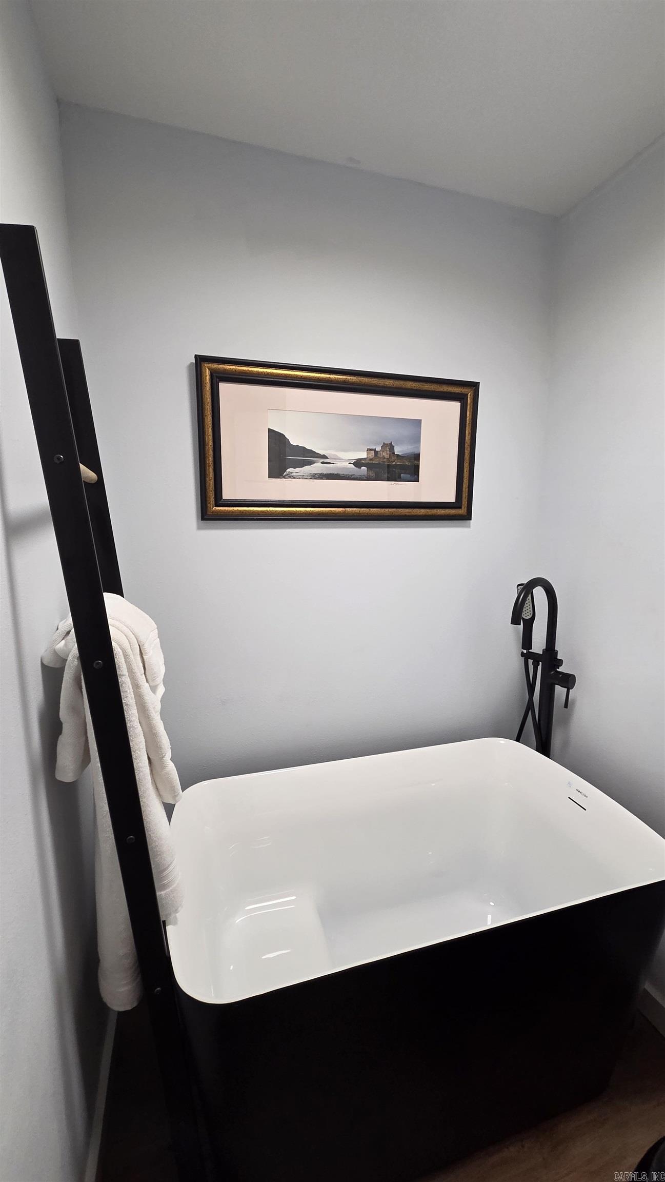 Lakewood Hills Condo - Residential