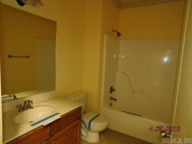 MILLERS CROSSING - Residential