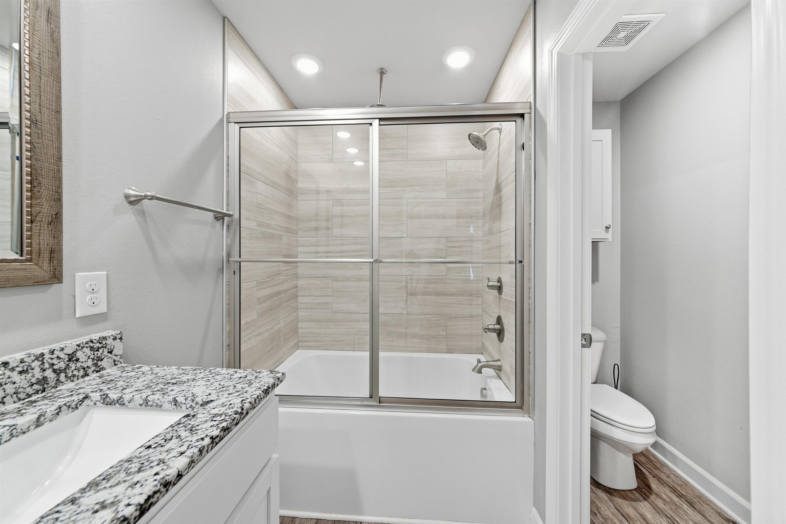 DEERFIELD ESTATES - Residential