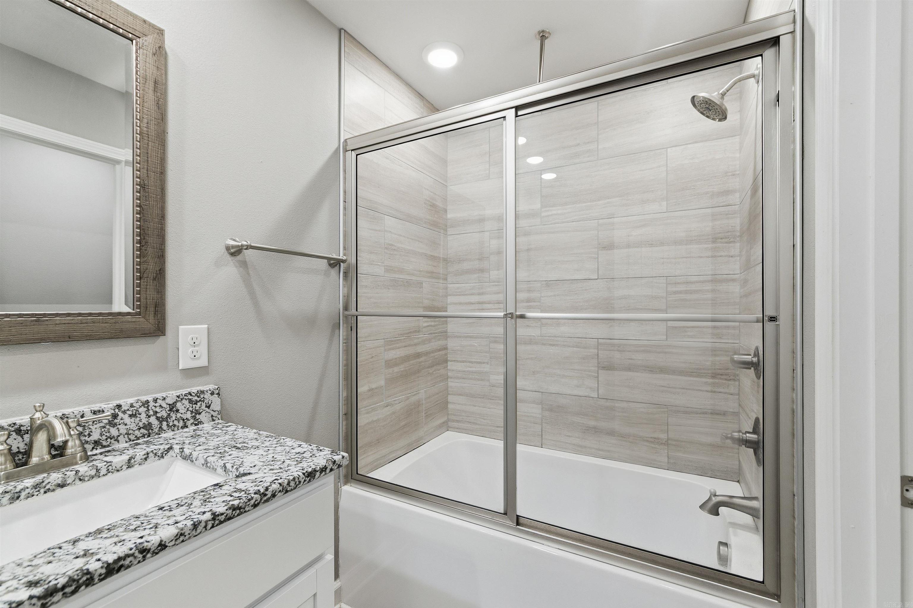 DEERFIELD ESTATES - Residential