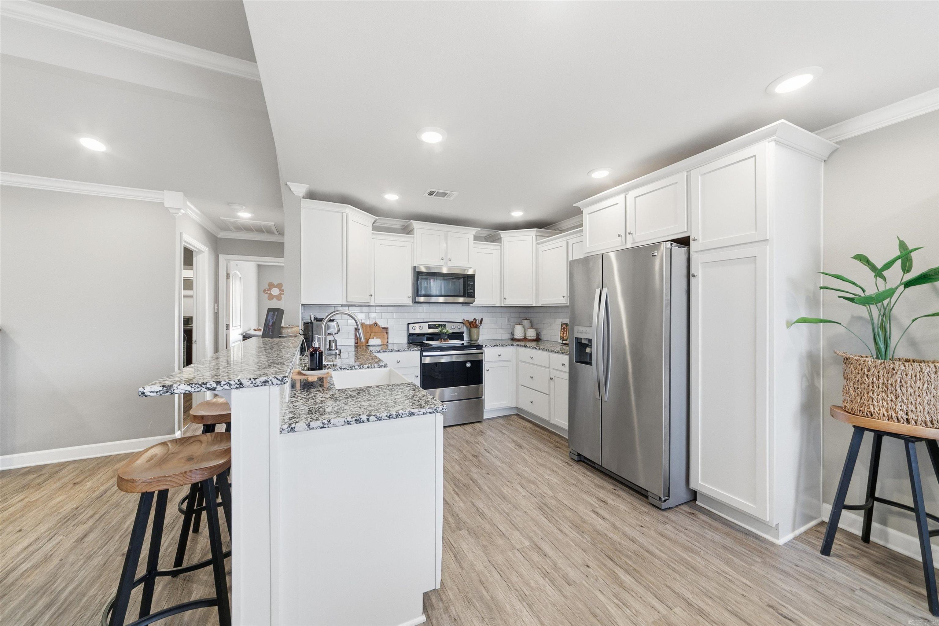 DEERFIELD ESTATES - Residential