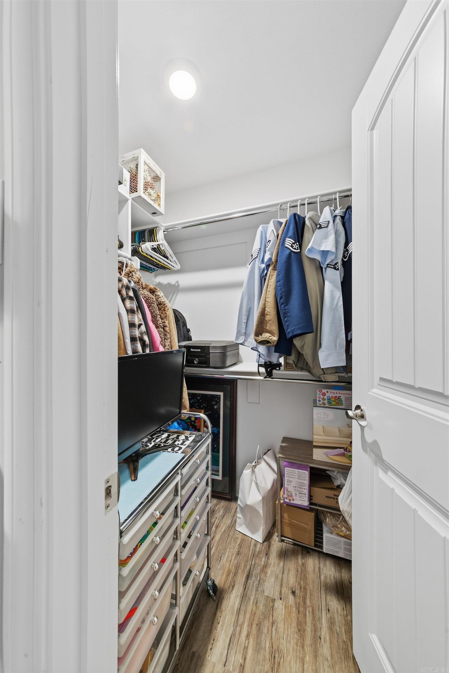 DEERFIELD ESTATES - Residential