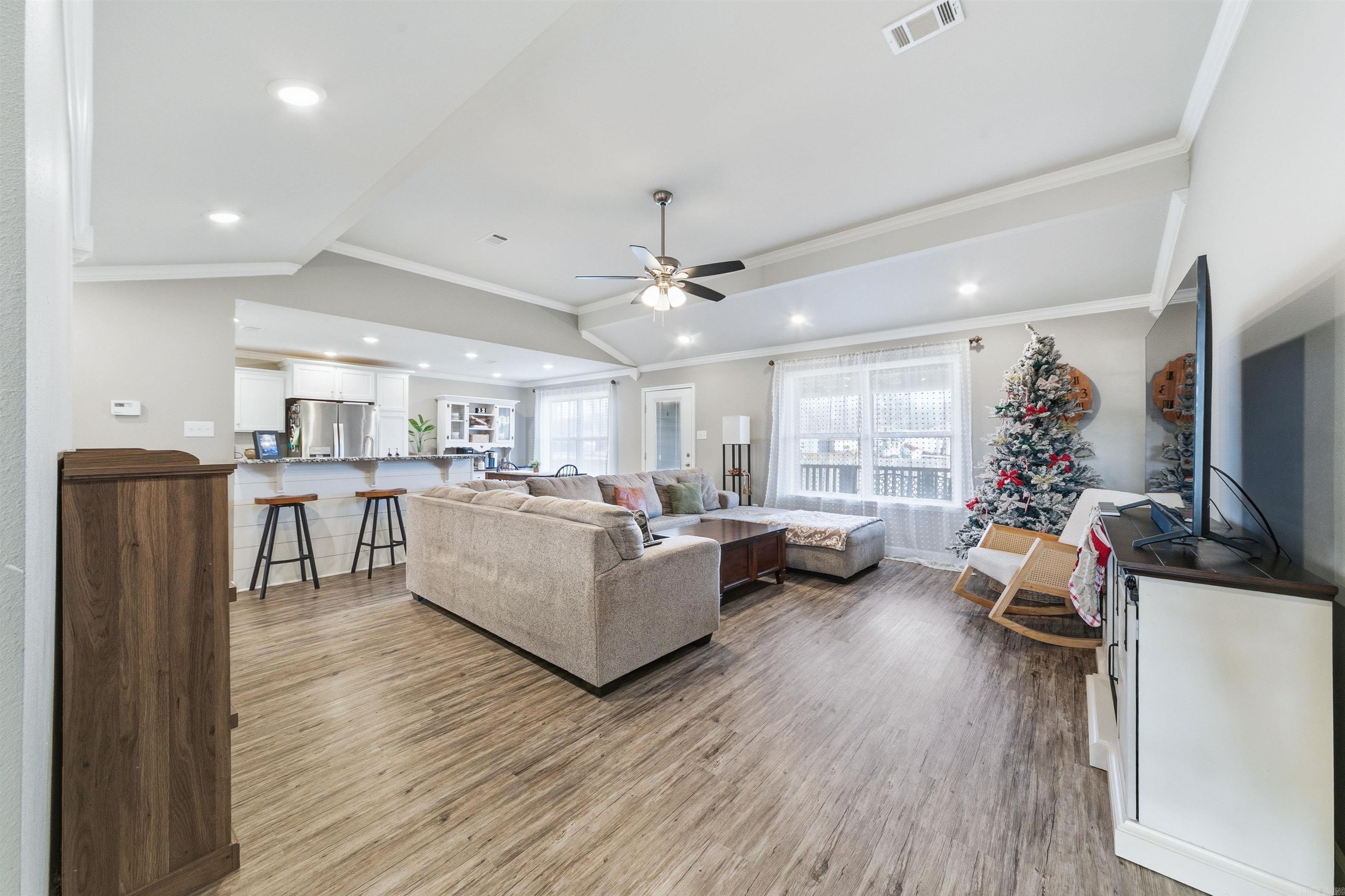 DEERFIELD ESTATES - Residential