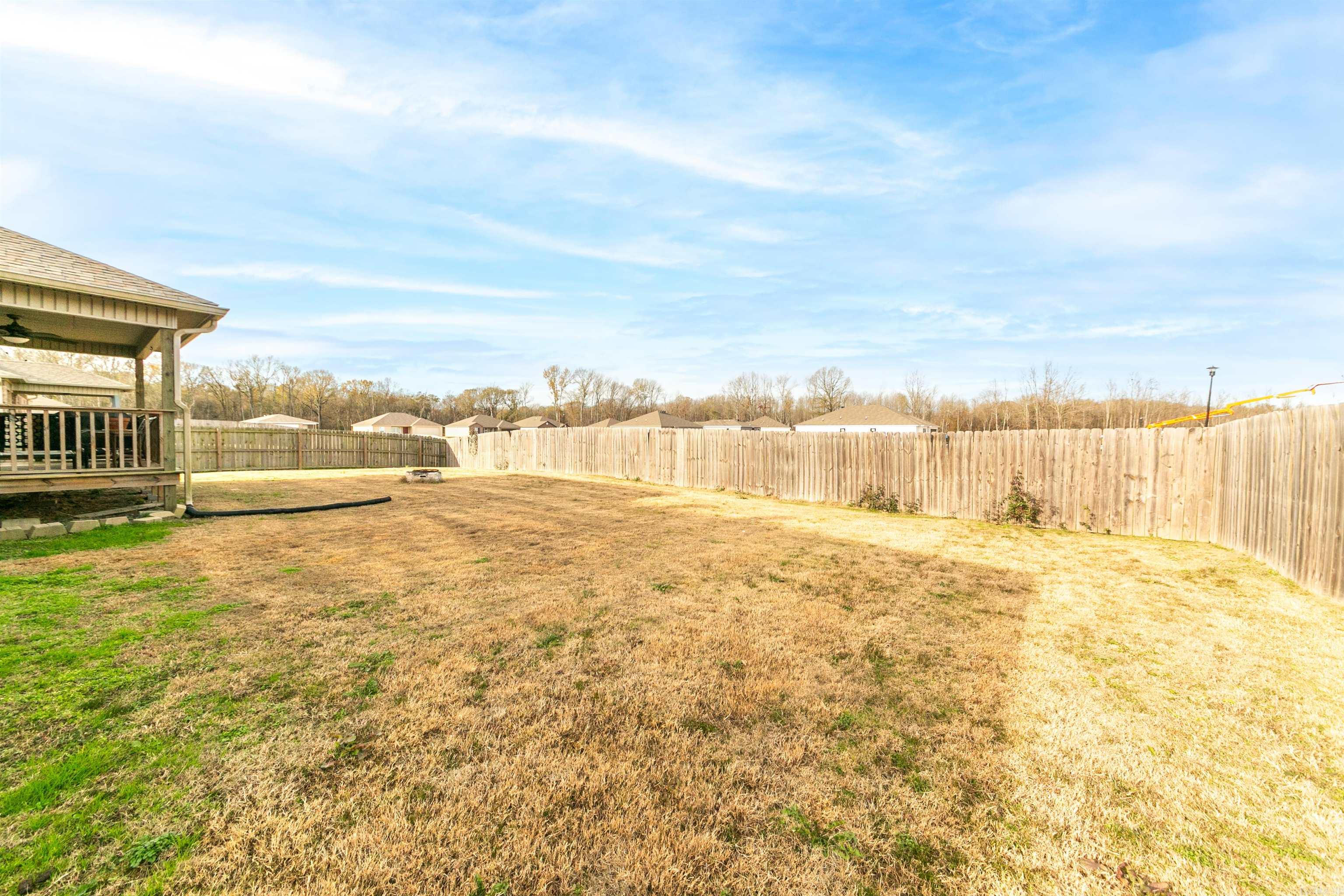 DEERFIELD ESTATES - Residential