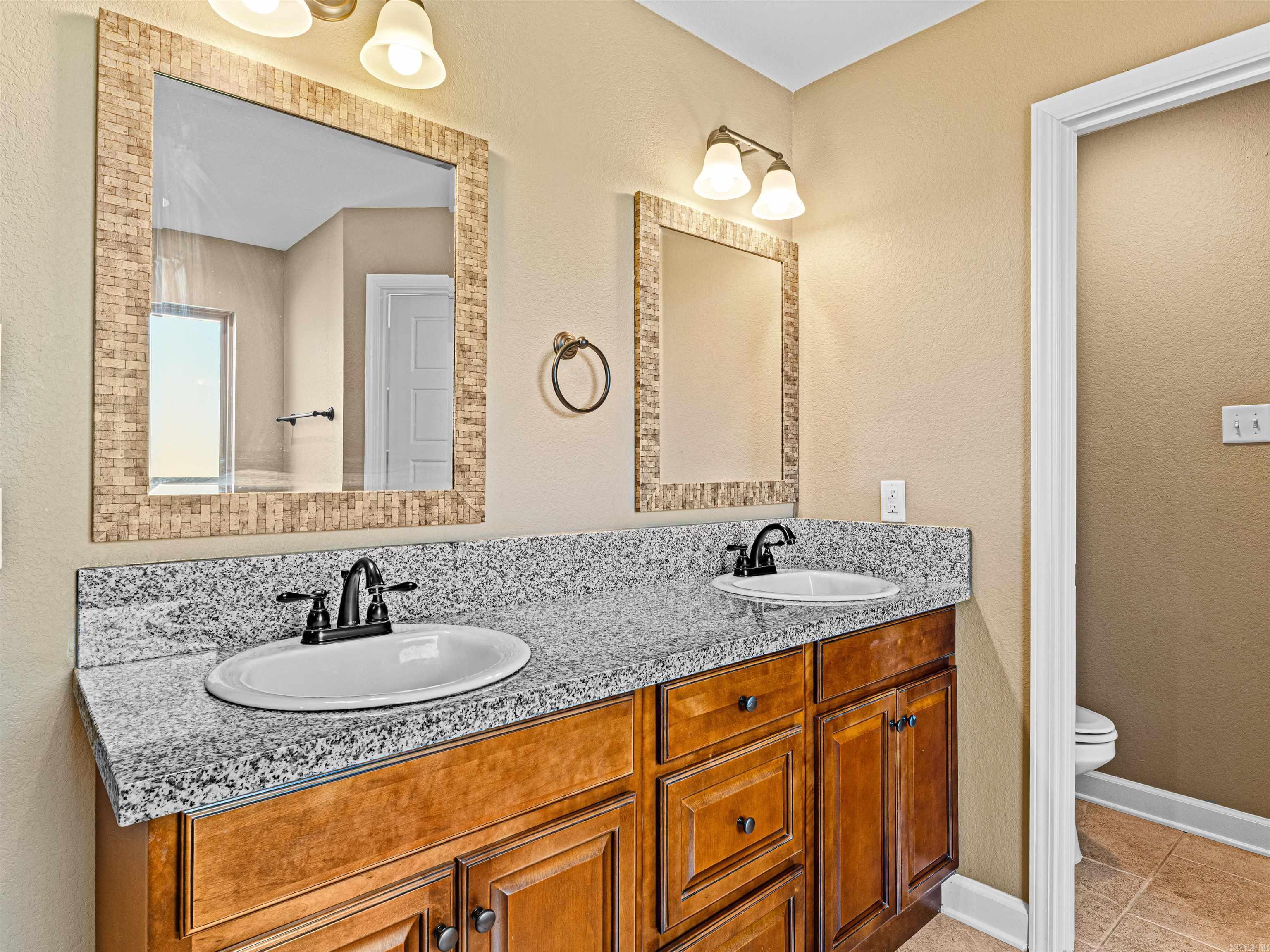 BOBWHITE - Residential