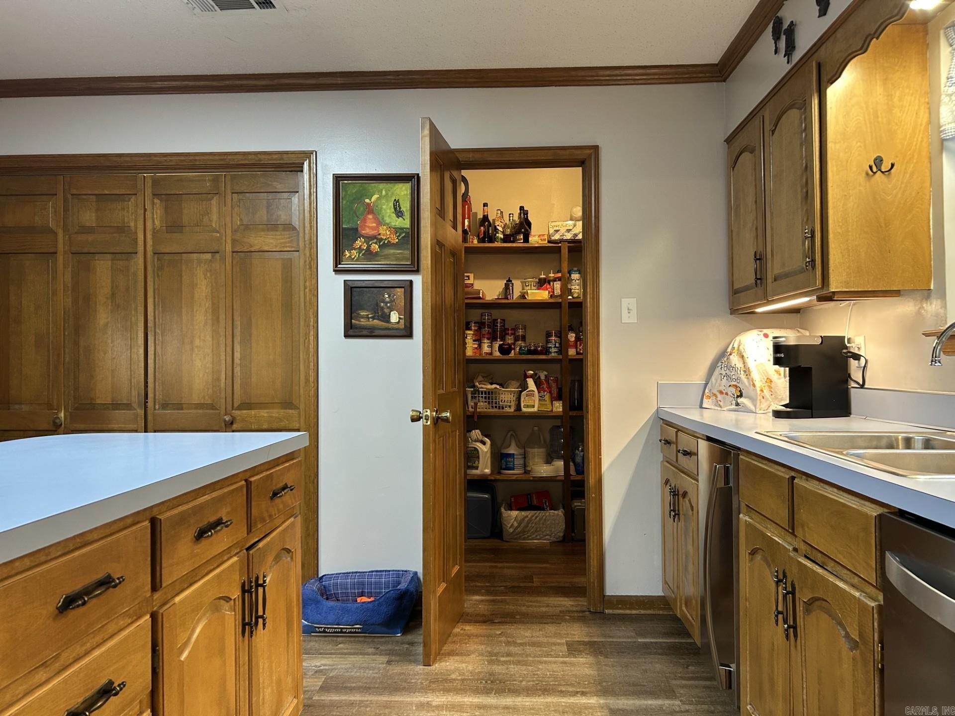 INDIAN HILLS - Residential