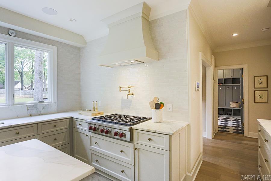 PLEASANT VALLEY - Residential