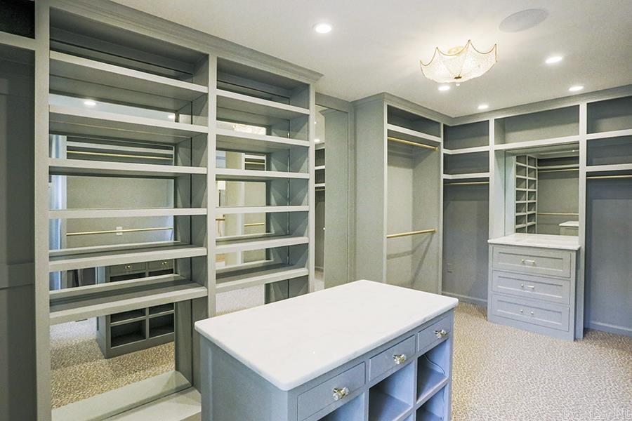 PLEASANT VALLEY - Residential