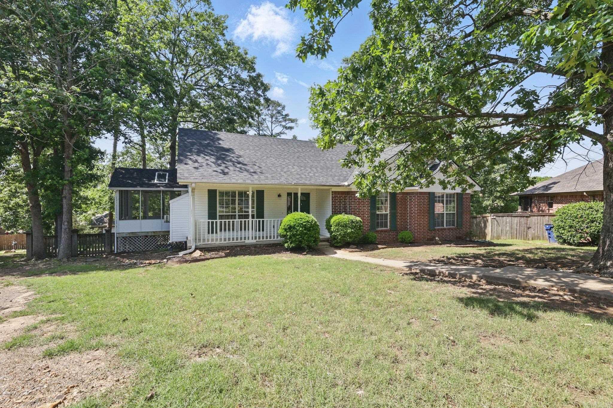 GOLDEN OAKS SUB - Residential