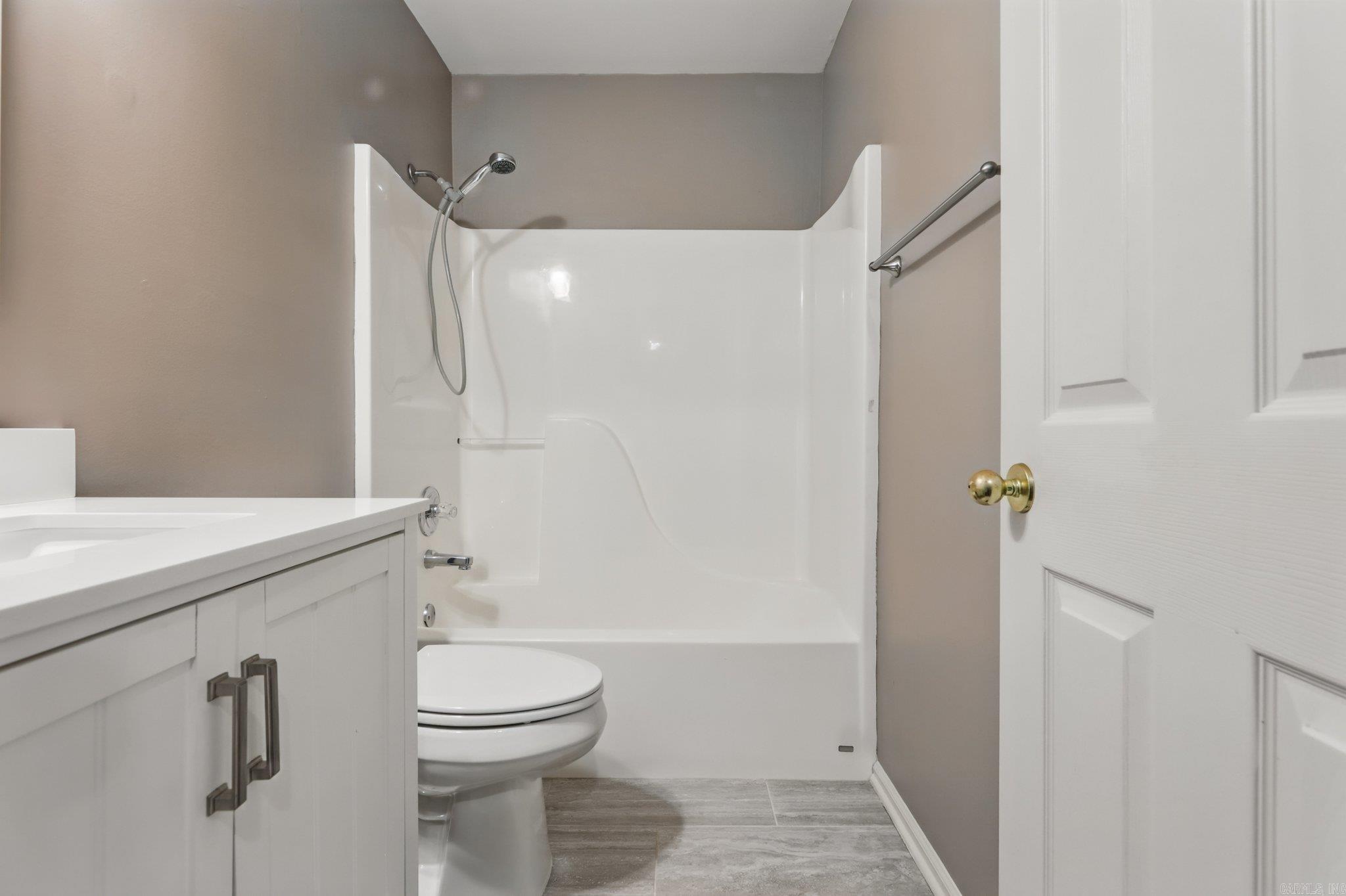 GOLDEN OAKS SUB - Residential