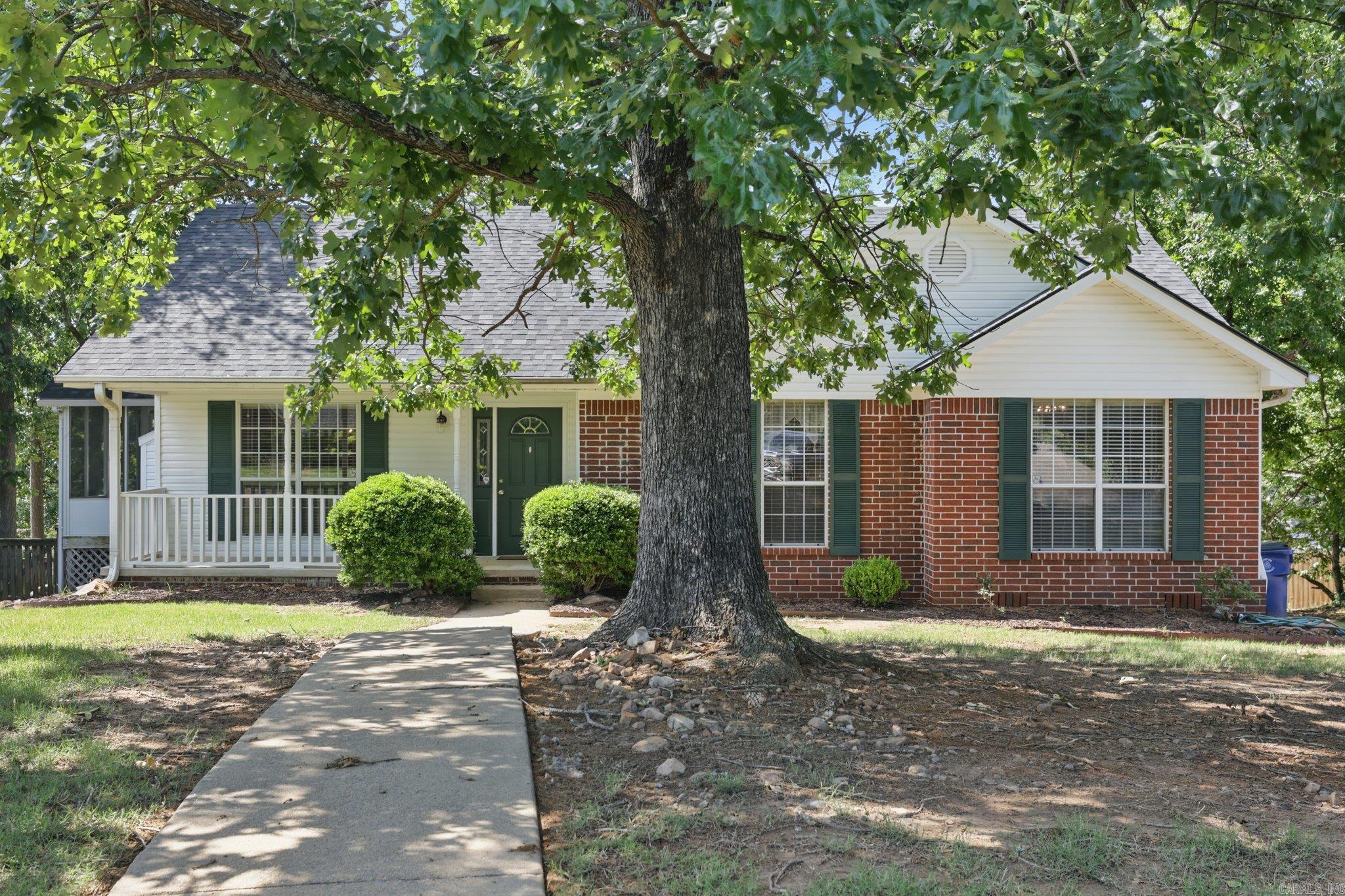 GOLDEN OAKS SUB - Residential