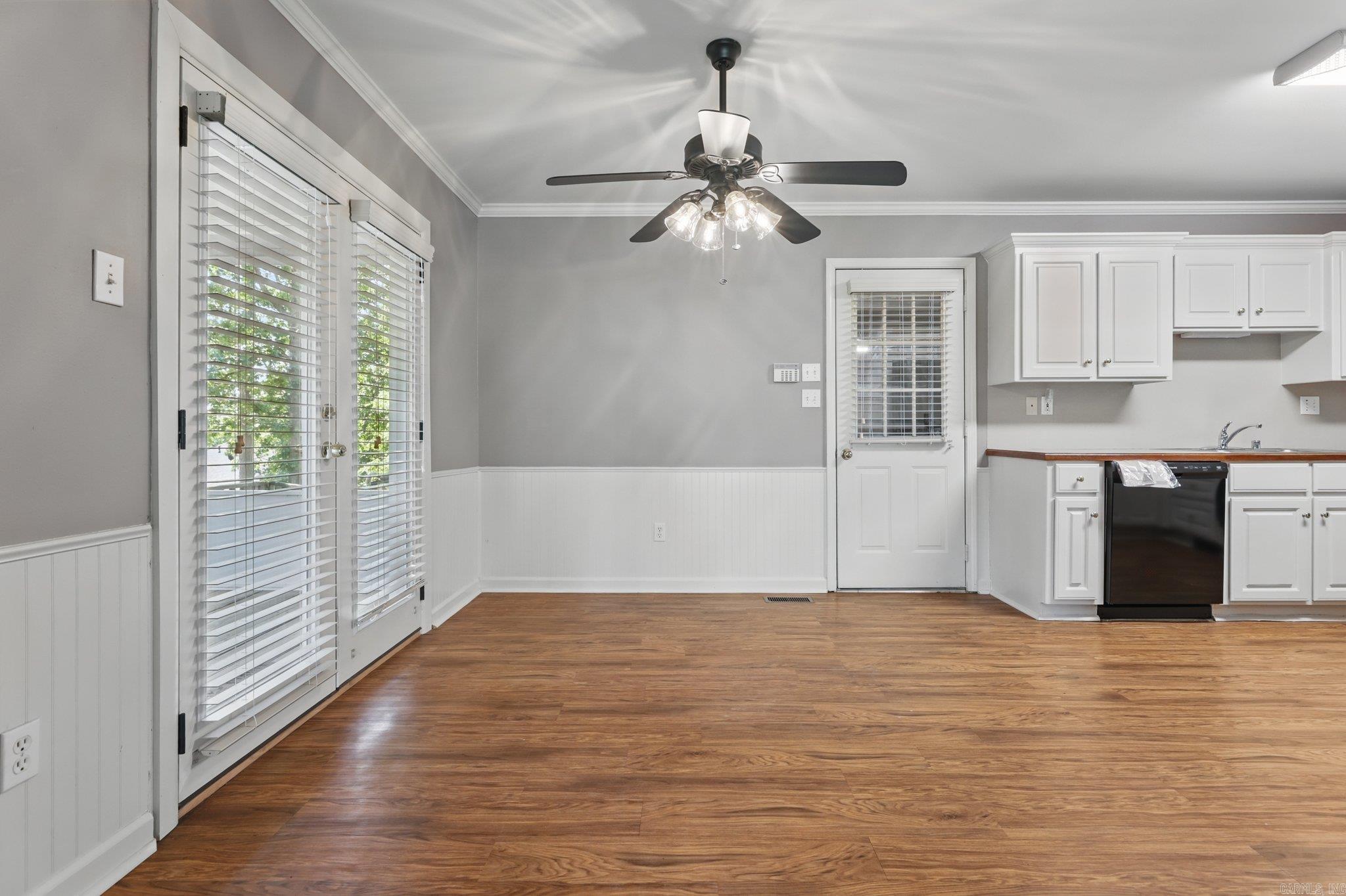 GOLDEN OAKS SUB - Residential