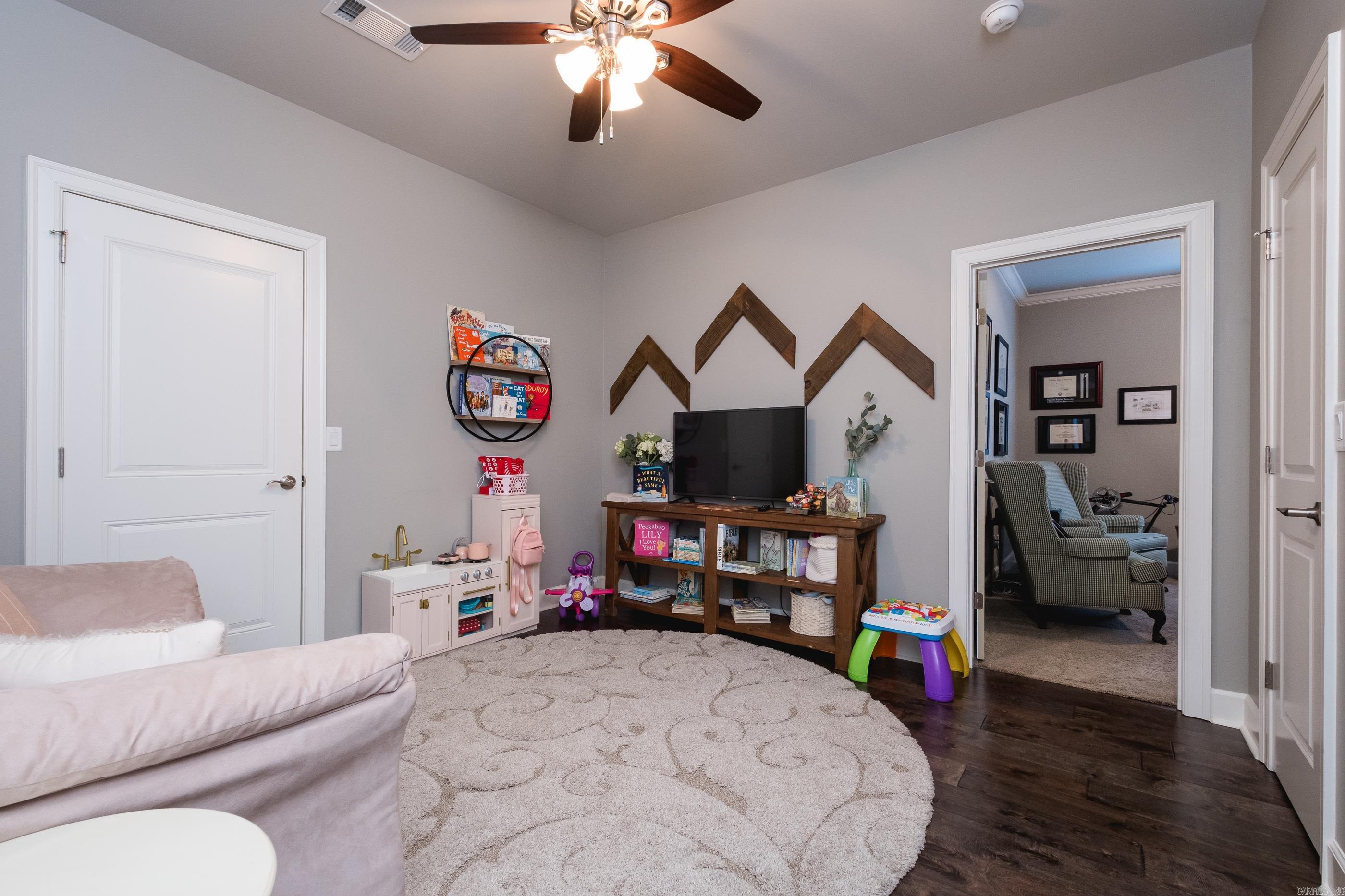 WILDWOOD PLACE - Residential