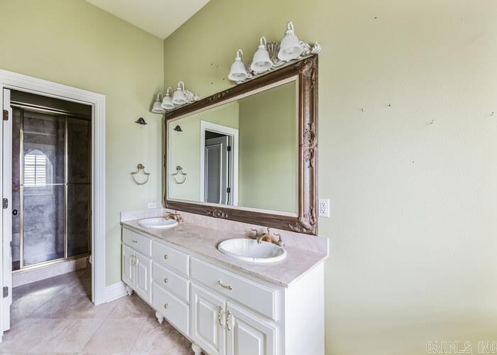 CHAMPIONS GOLF & CC-ROGERS - Residential