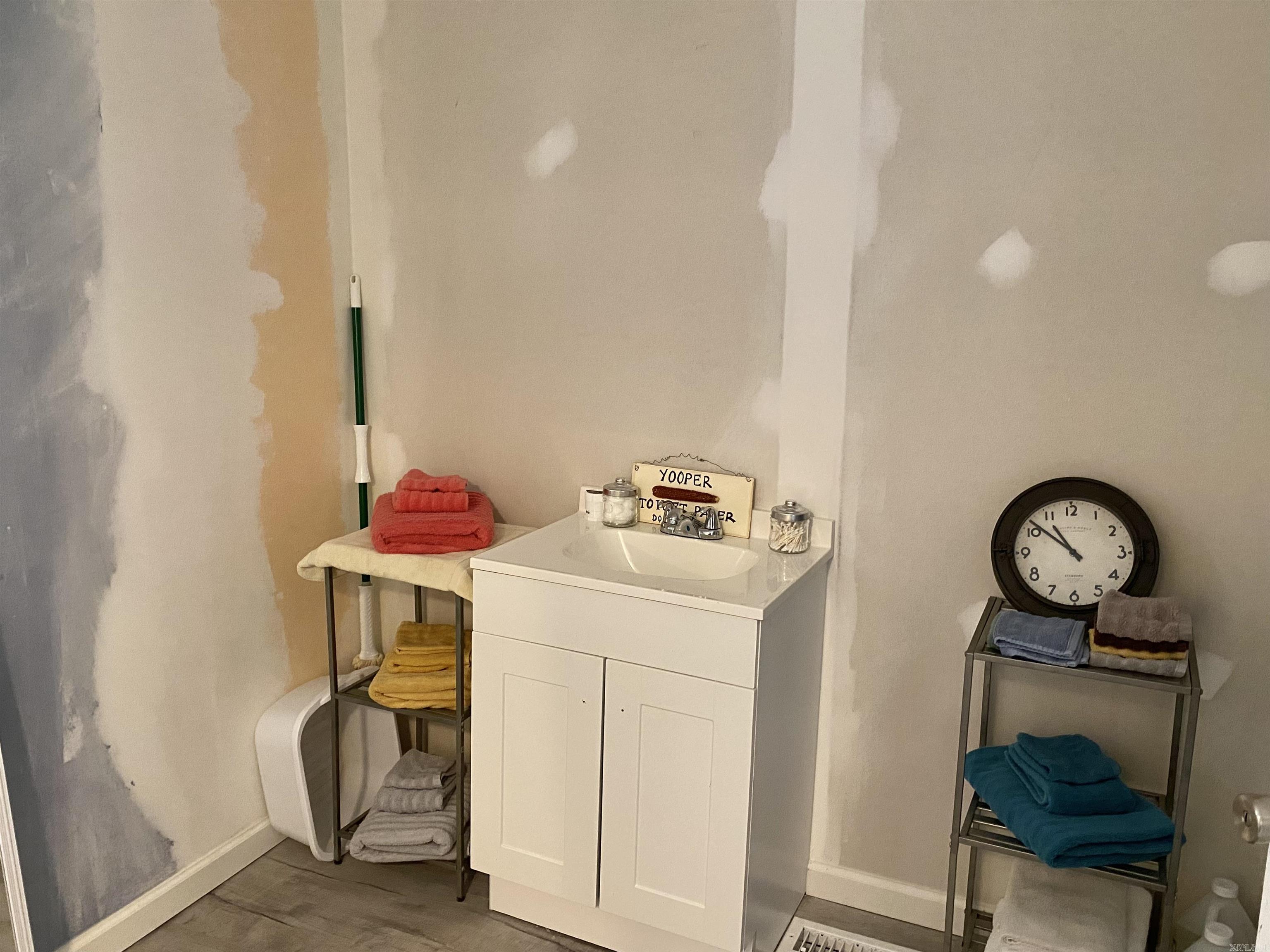 GREEN VALLEY ACRES - Residential