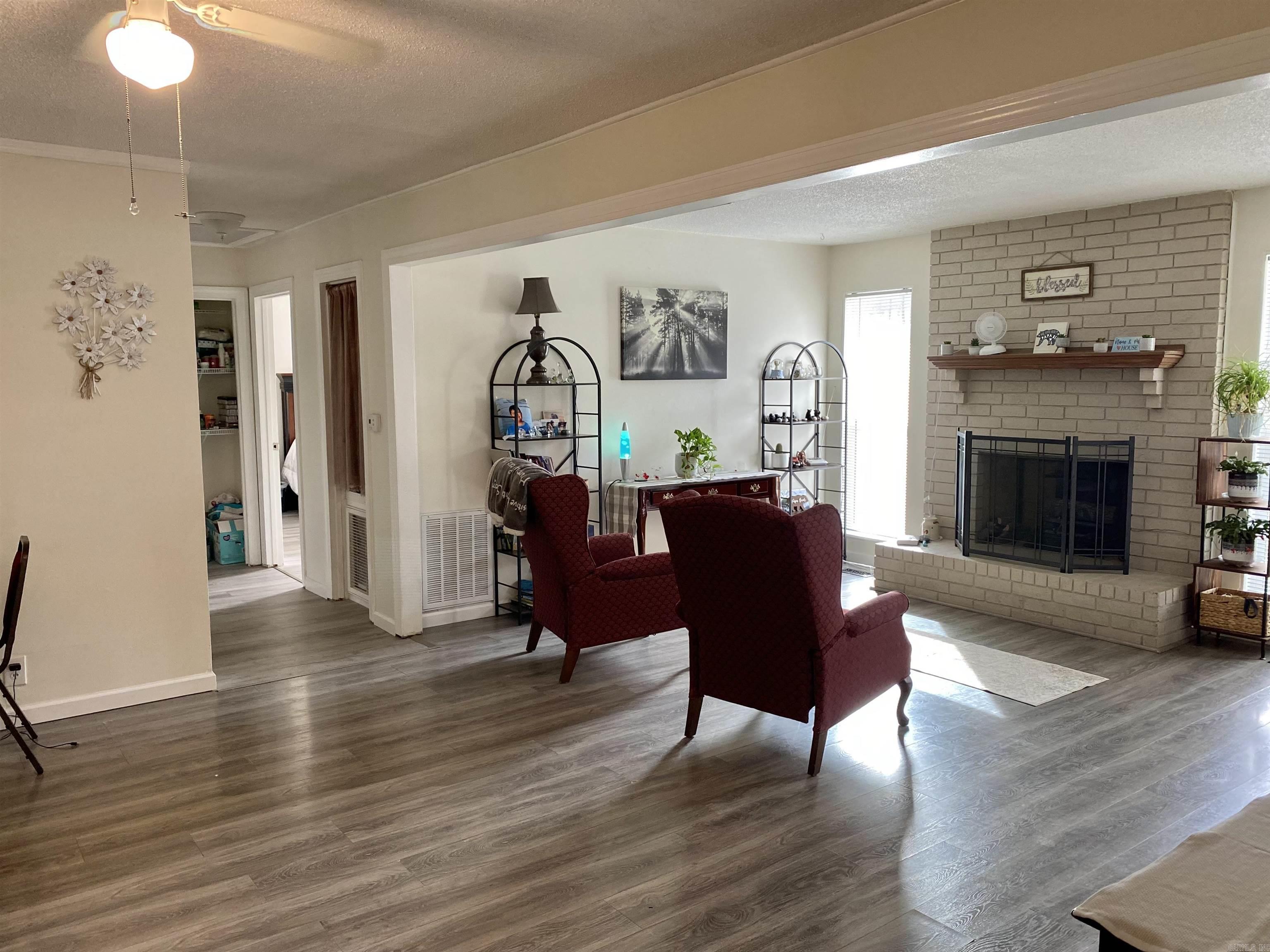 GREEN VALLEY ACRES - Residential