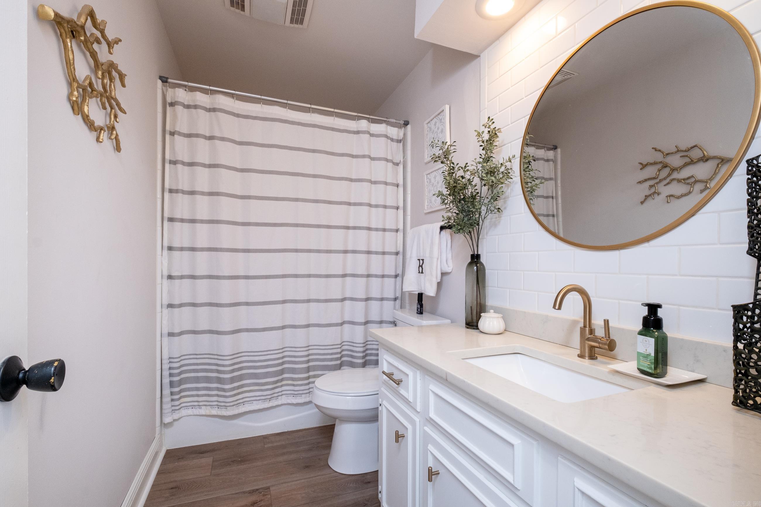 STURBRIDGE - Residential