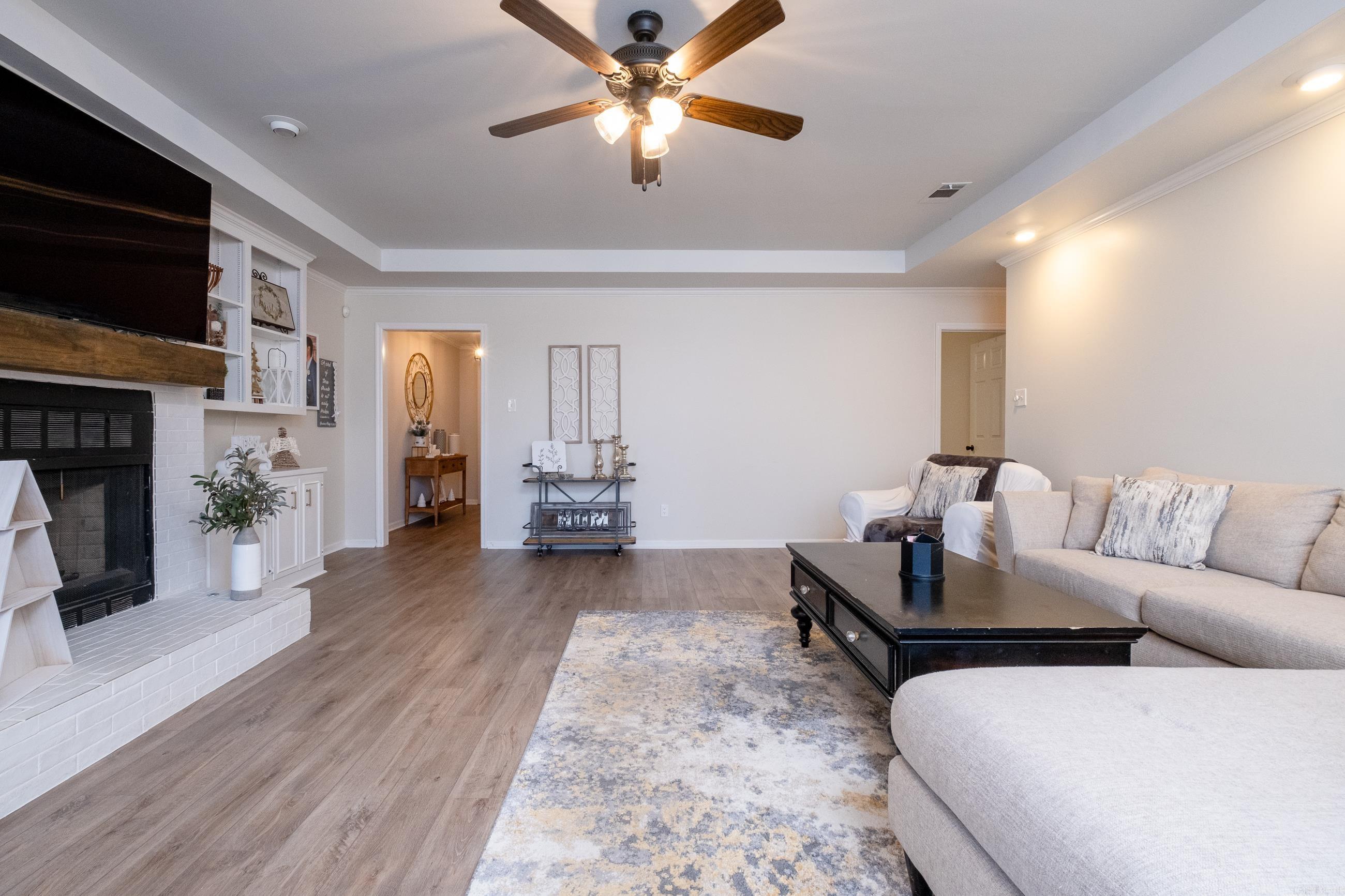 STURBRIDGE - Residential