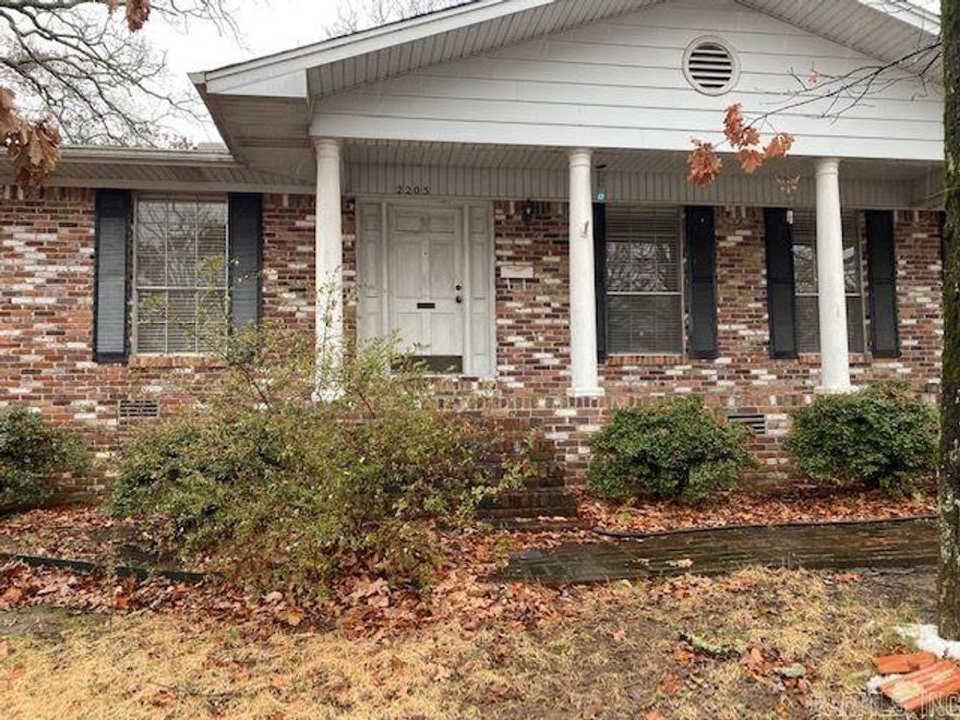 Great starter home or investment.  Sits at a great location.  Walk to school, church, and grocery store.  Larger living room/dining room.  Level lot and 2 car enclosed garage.  With a little TLC this could be a great home.  Come see today. Home could be part of a package with 2301 and 2305 Osage Dr. No Seller Property Disclosure--seller has never lived in the house. Measuring Sq Footage is welcomed.