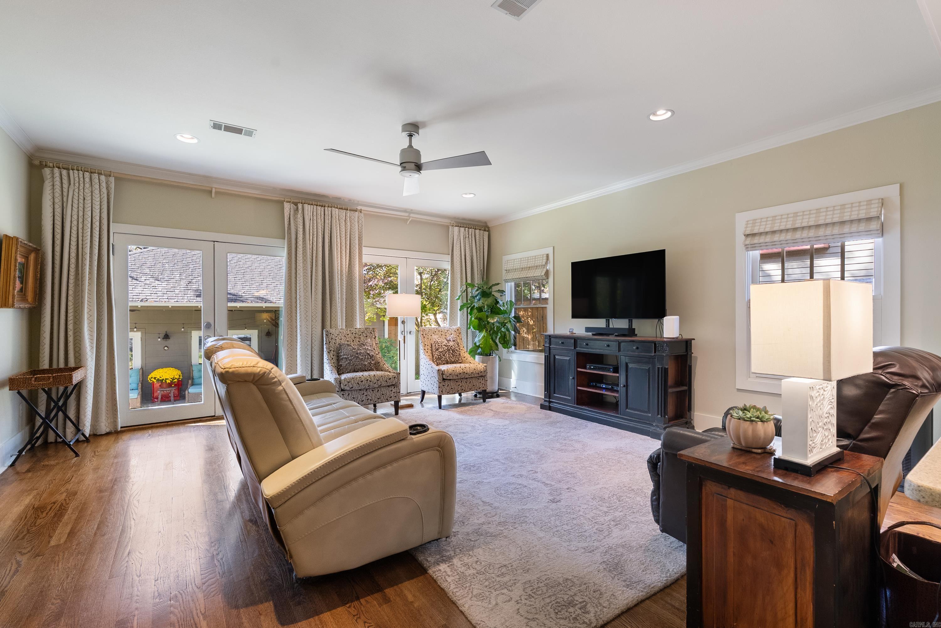 MOUNTAIN PARK - Residential