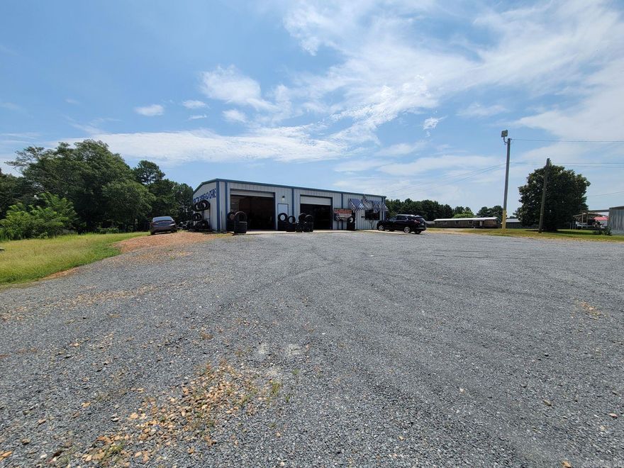 Prime commercial property at AR Hwy 41 & AR Hwy 24 in De Queen with existing metal building. Building has 1920 sq. ft. for business of your choice with office,  bathroom, and central heat & air. Also offers room for expansion with 2 acres. Great opportunity!