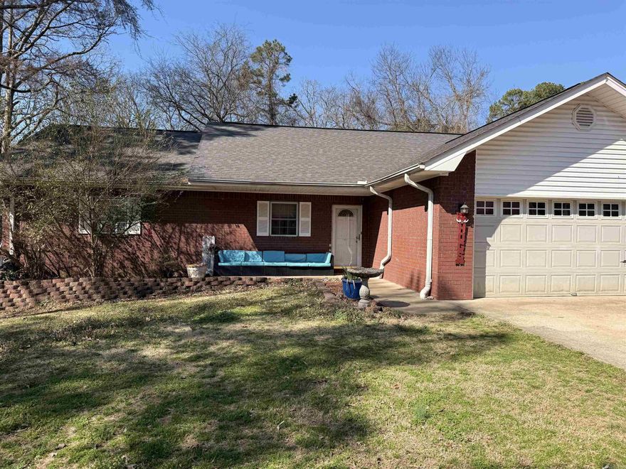 Priced under appraisal! Sweet home in Lakeside School District ready for your family. Currently has tenants but they are month to month. No property disclosure as owners have not occupied property in years. Roof 2017, HVAC regularly serviced.