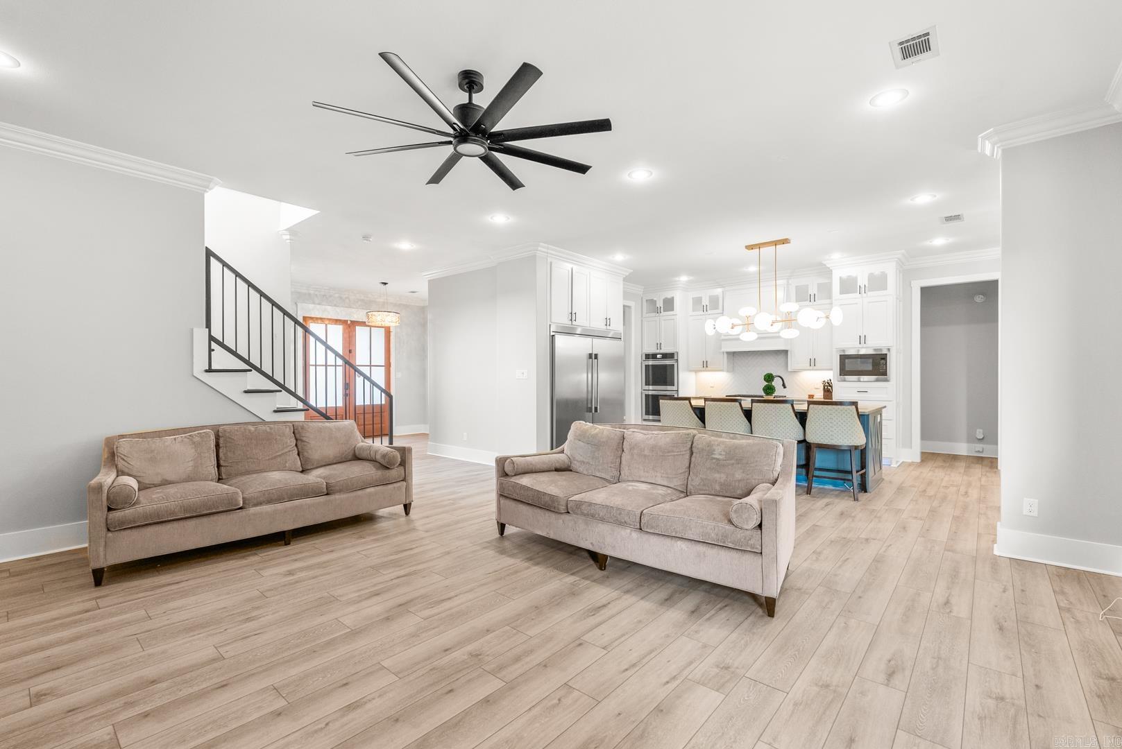 CHENAL VALLEY "FALSTONE COURT" - Residential