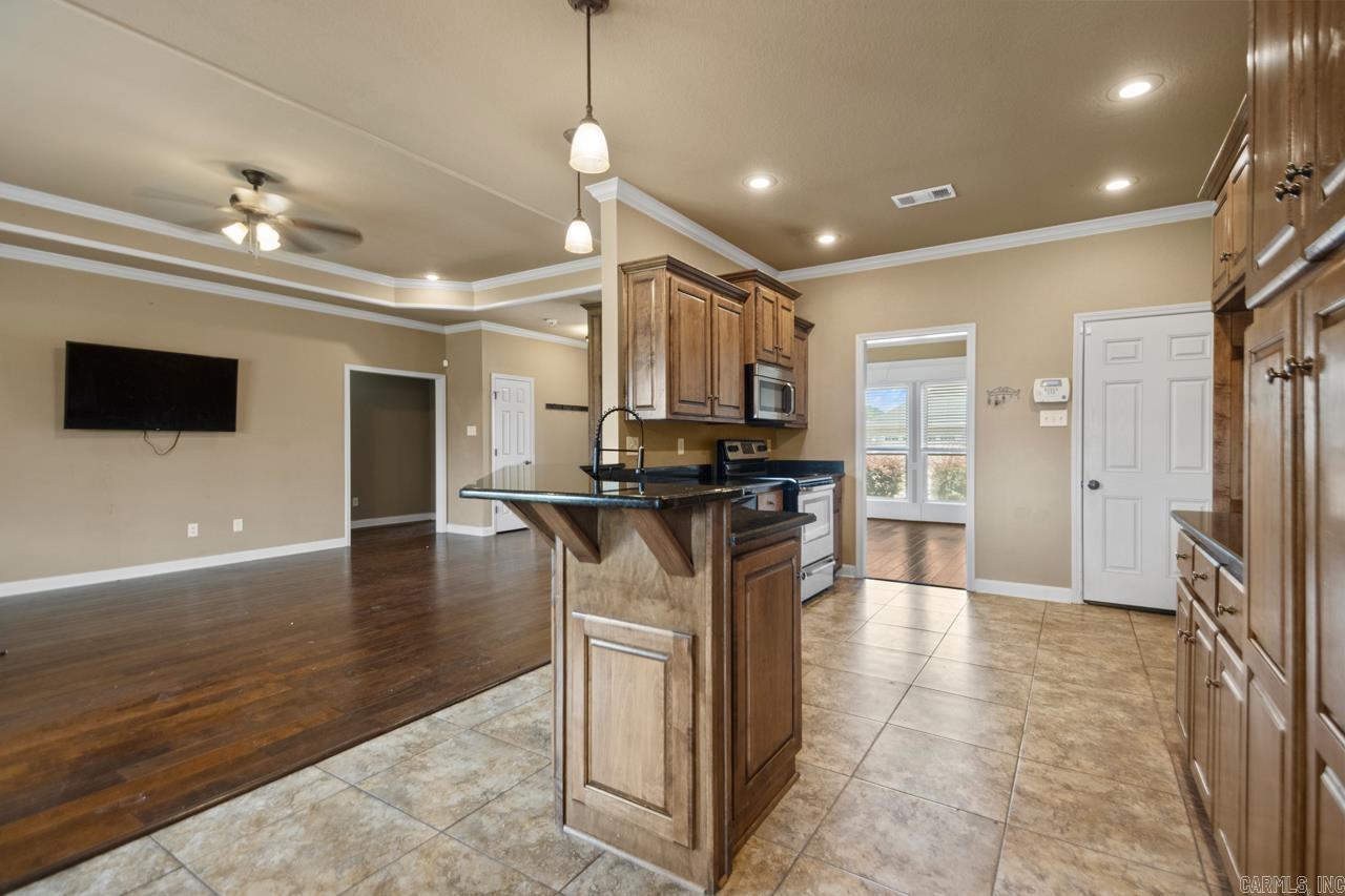 SHADOW CREEK - Residential