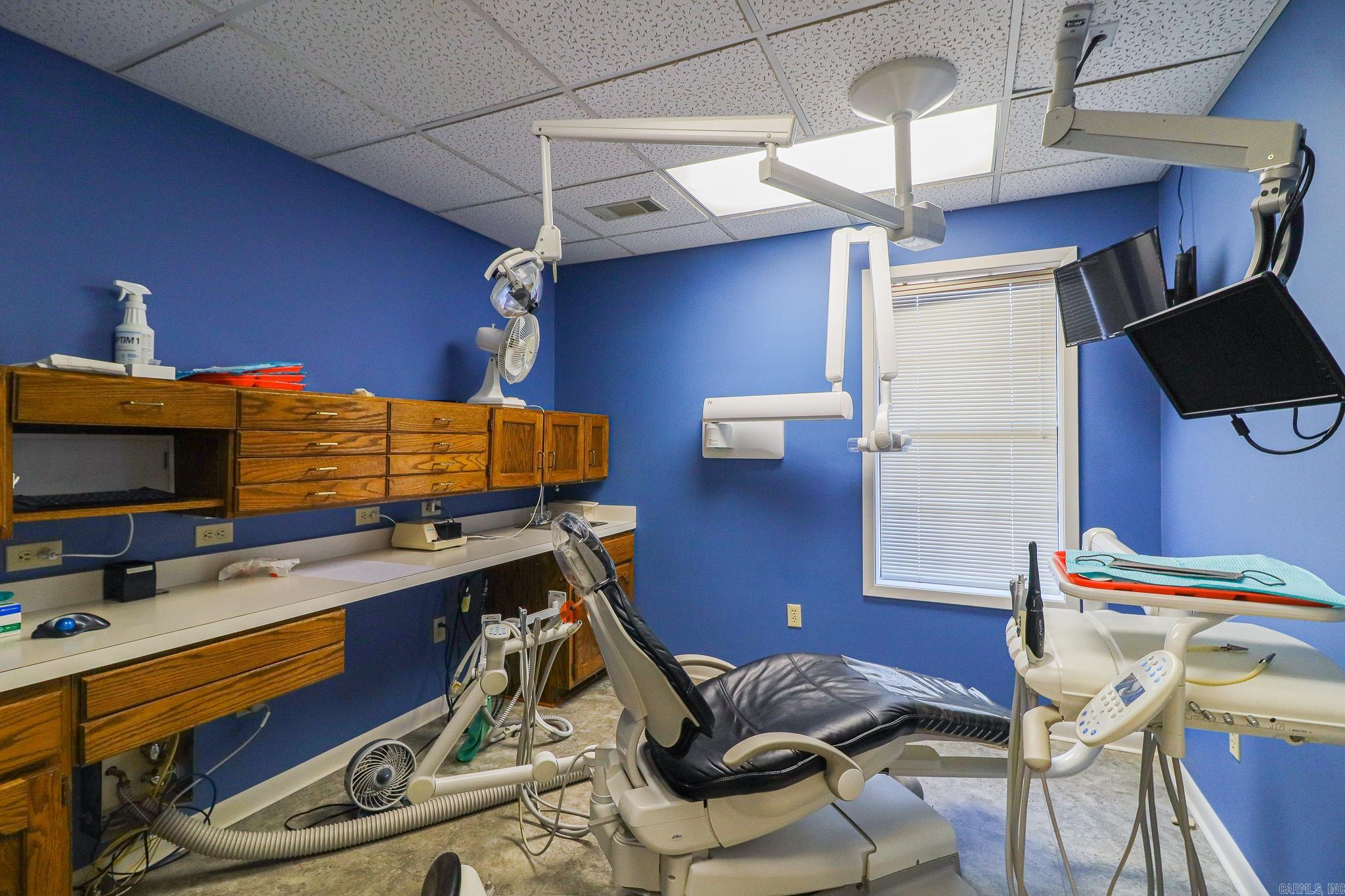 Meriwether Trust 1st - Commercial Lease