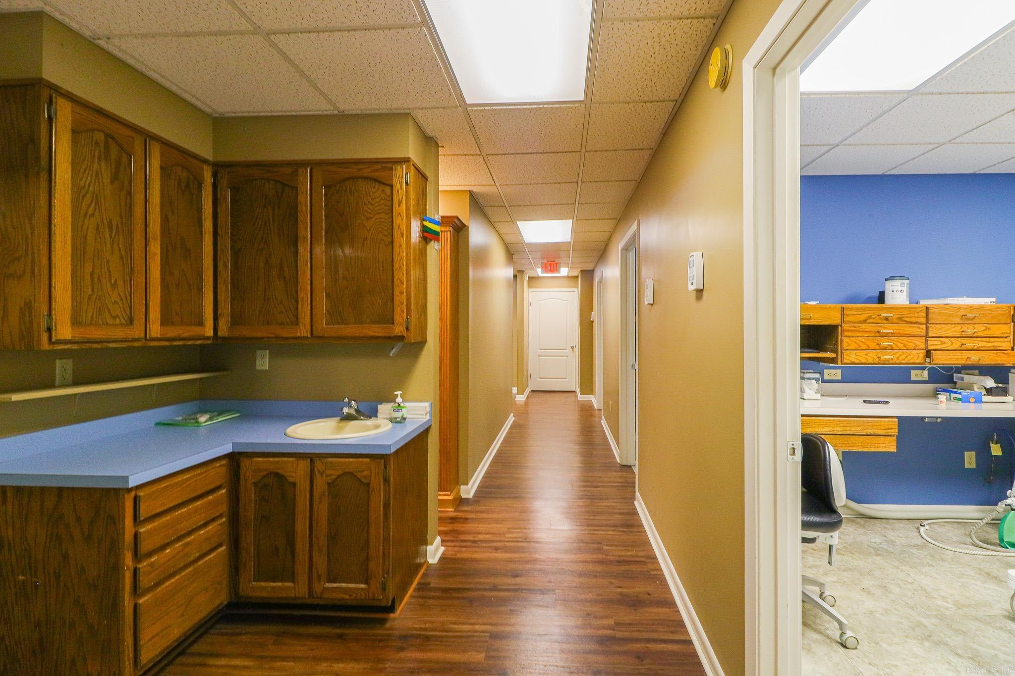 Meriwether Trust 1st - Commercial Lease