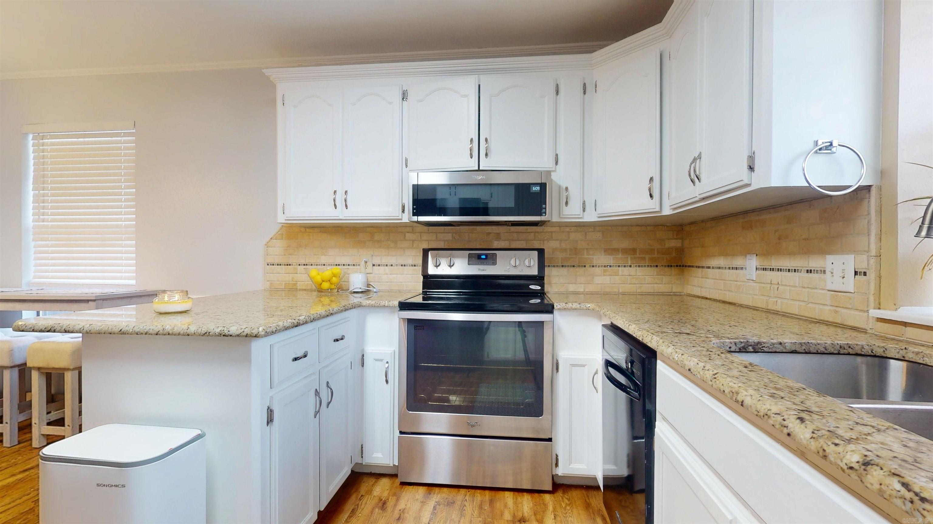 WOODLINE SUBD - Residential