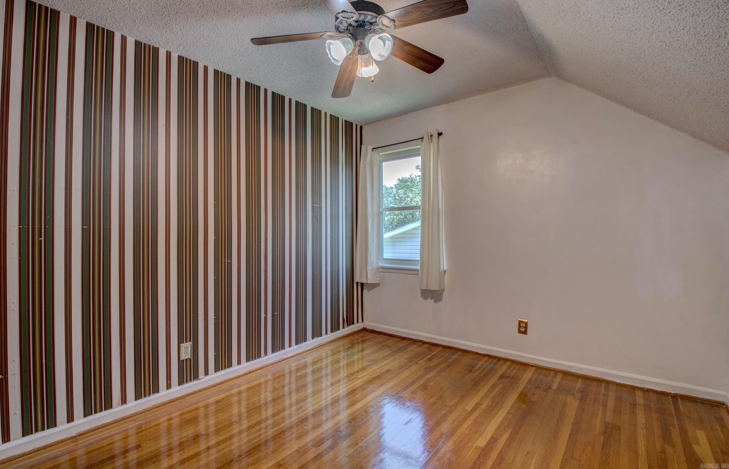 NORTH HILLS MANOR - Residential