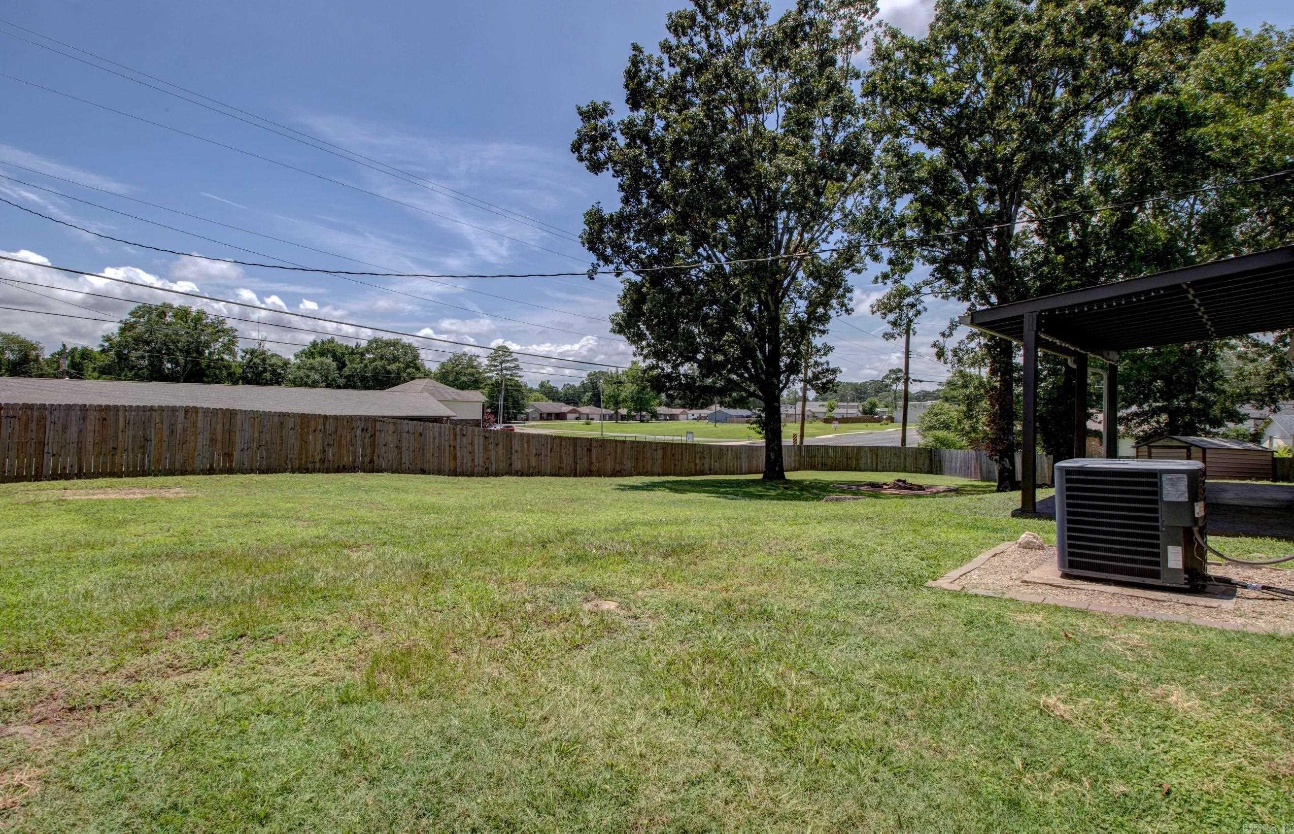 NORTH HILLS MANOR - Residential