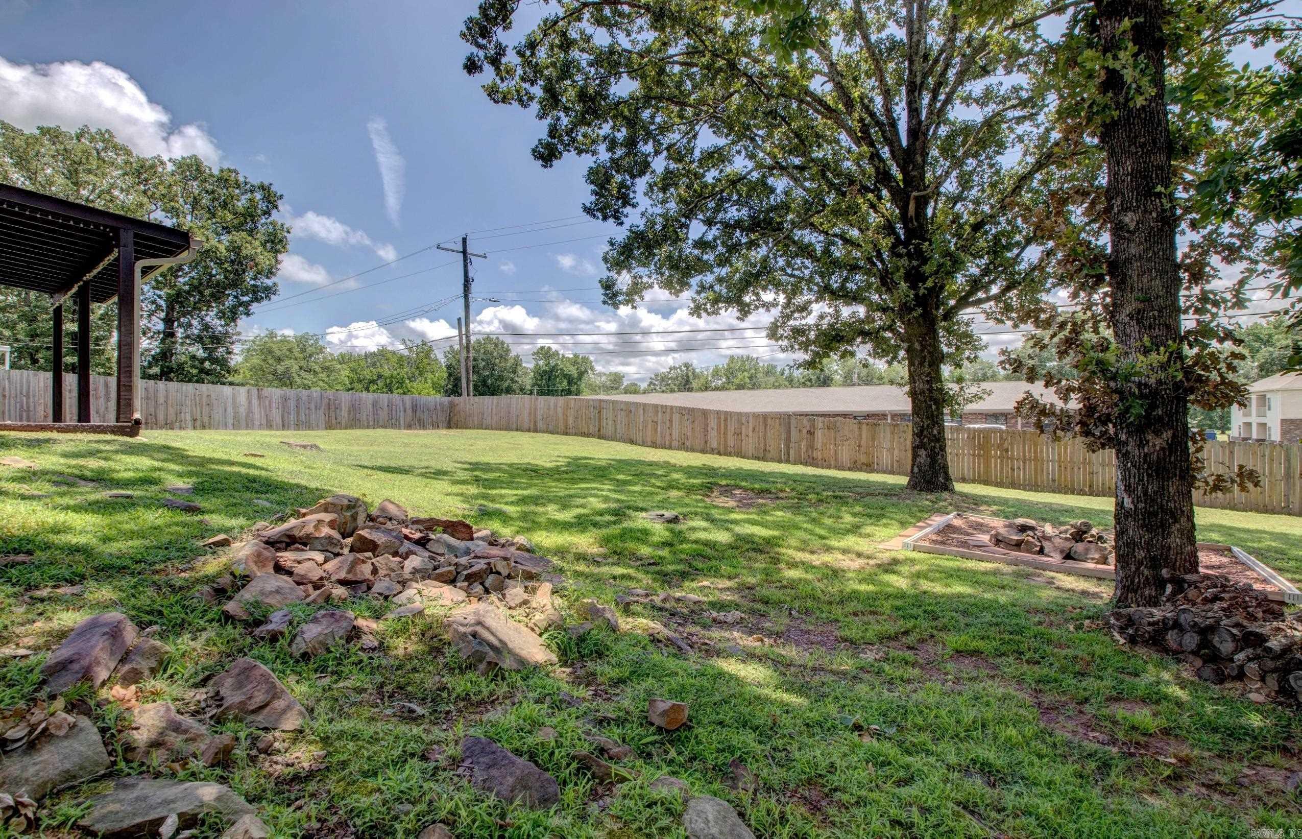 NORTH HILLS MANOR - Residential