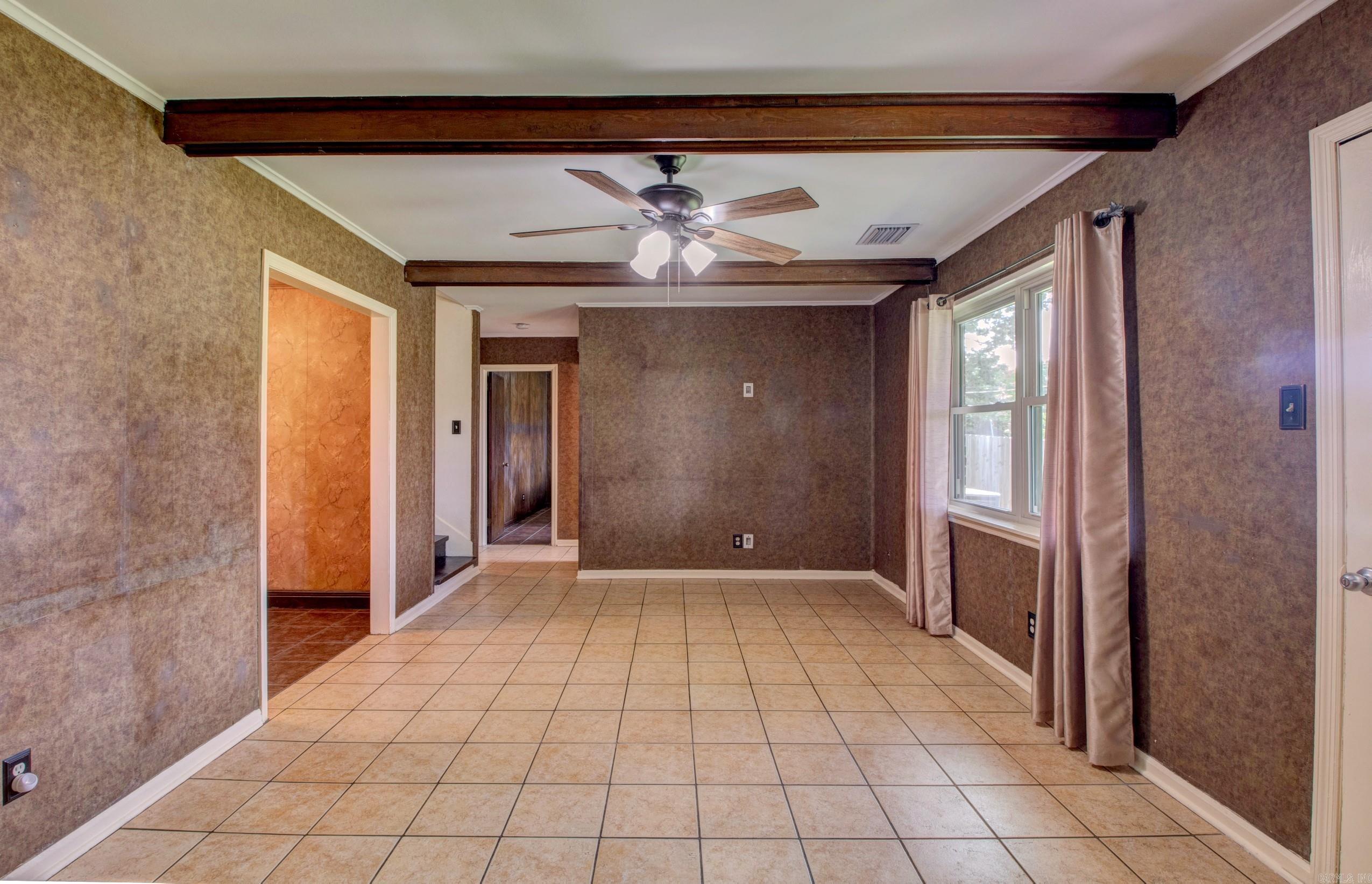 NORTH HILLS MANOR - Residential