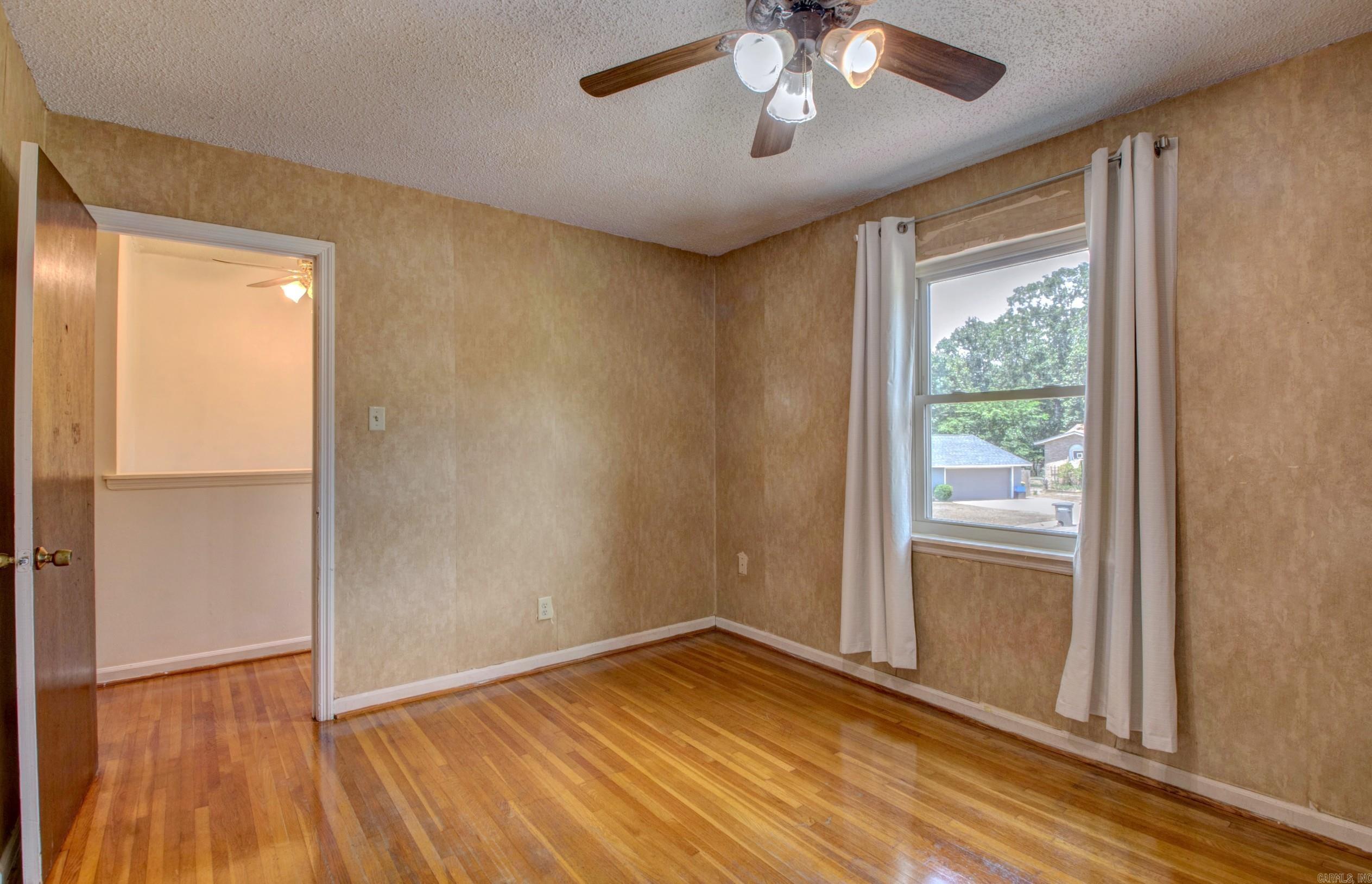 NORTH HILLS MANOR - Residential