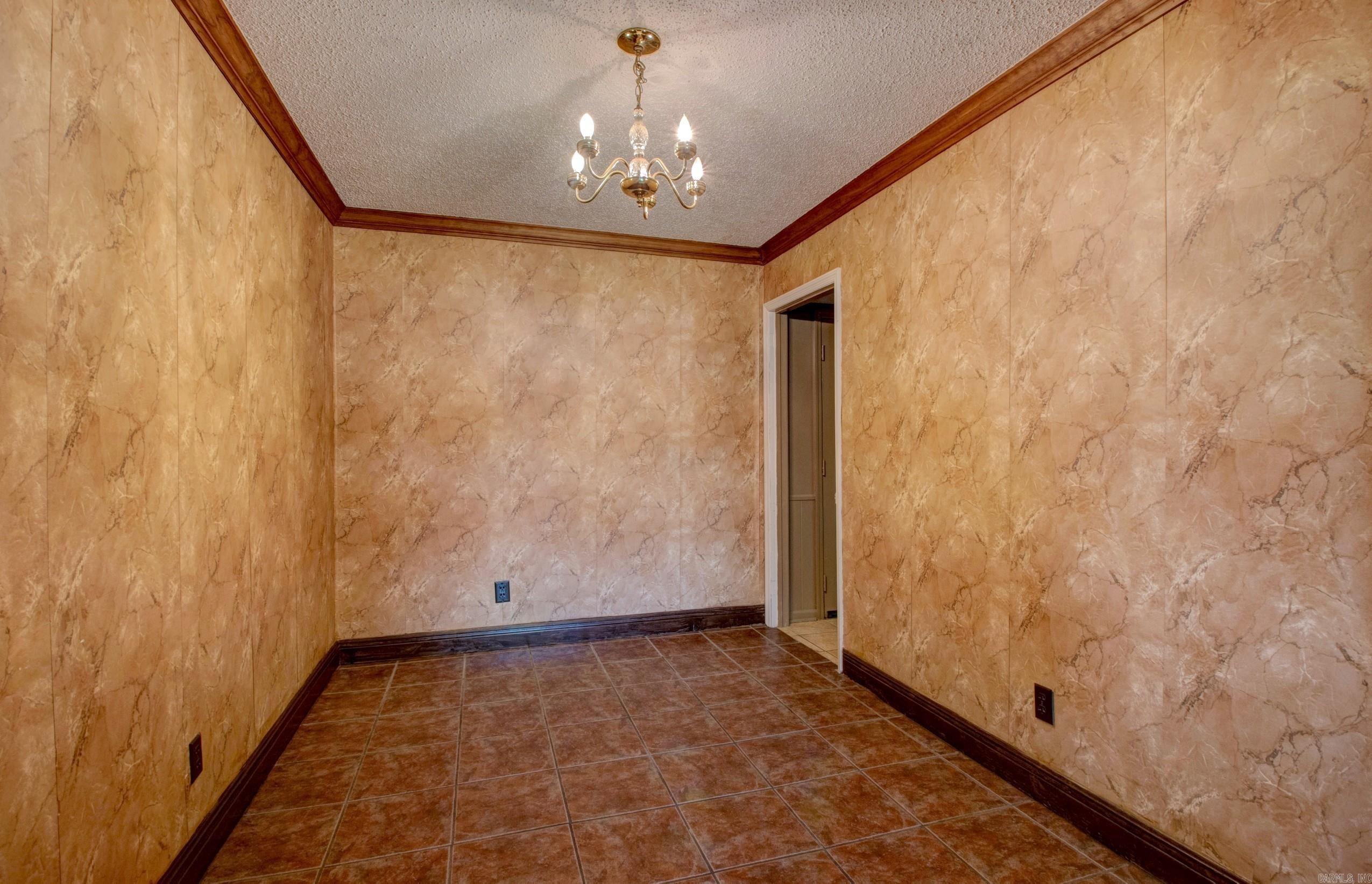 NORTH HILLS MANOR - Residential