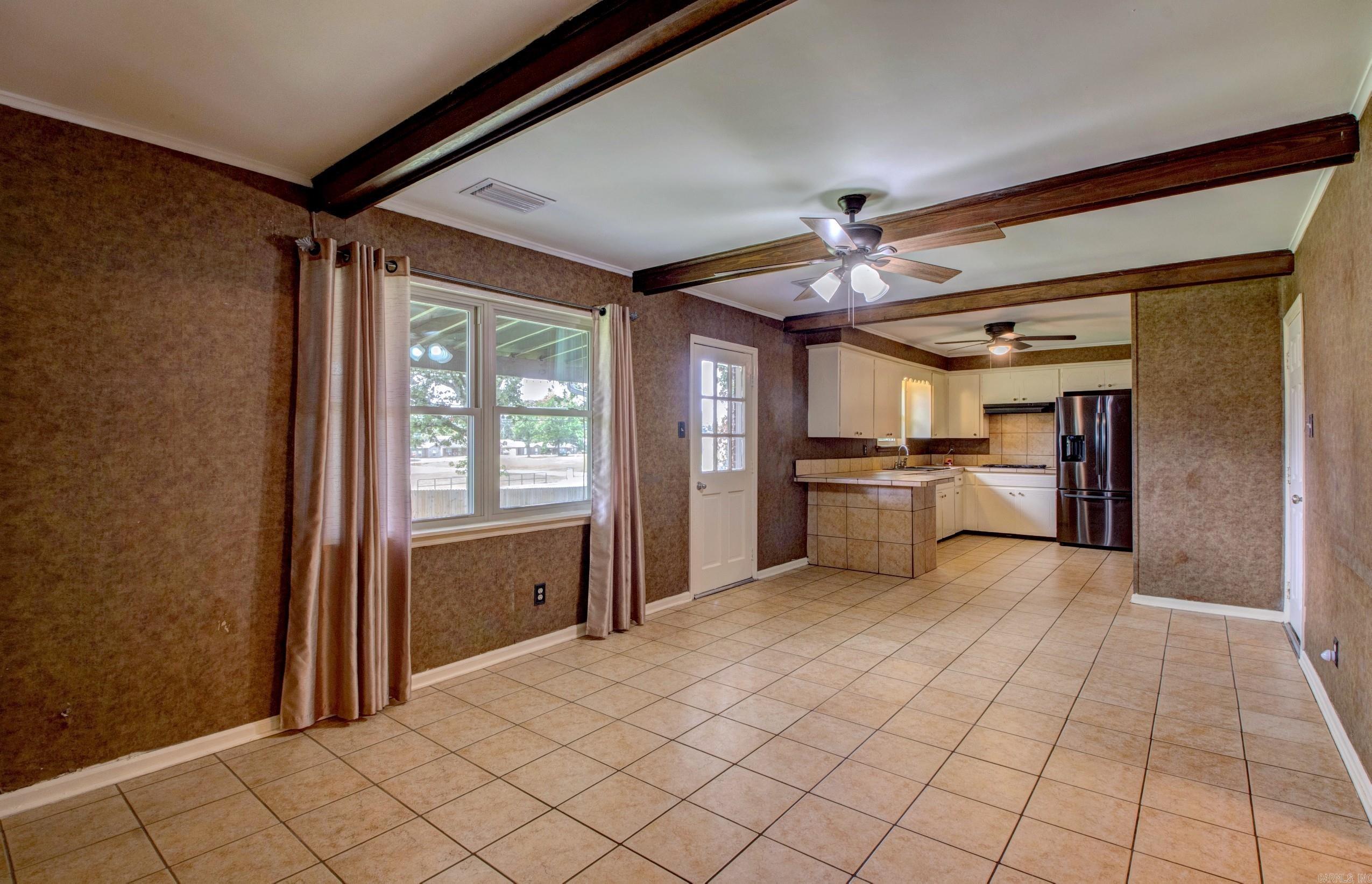 NORTH HILLS MANOR - Residential