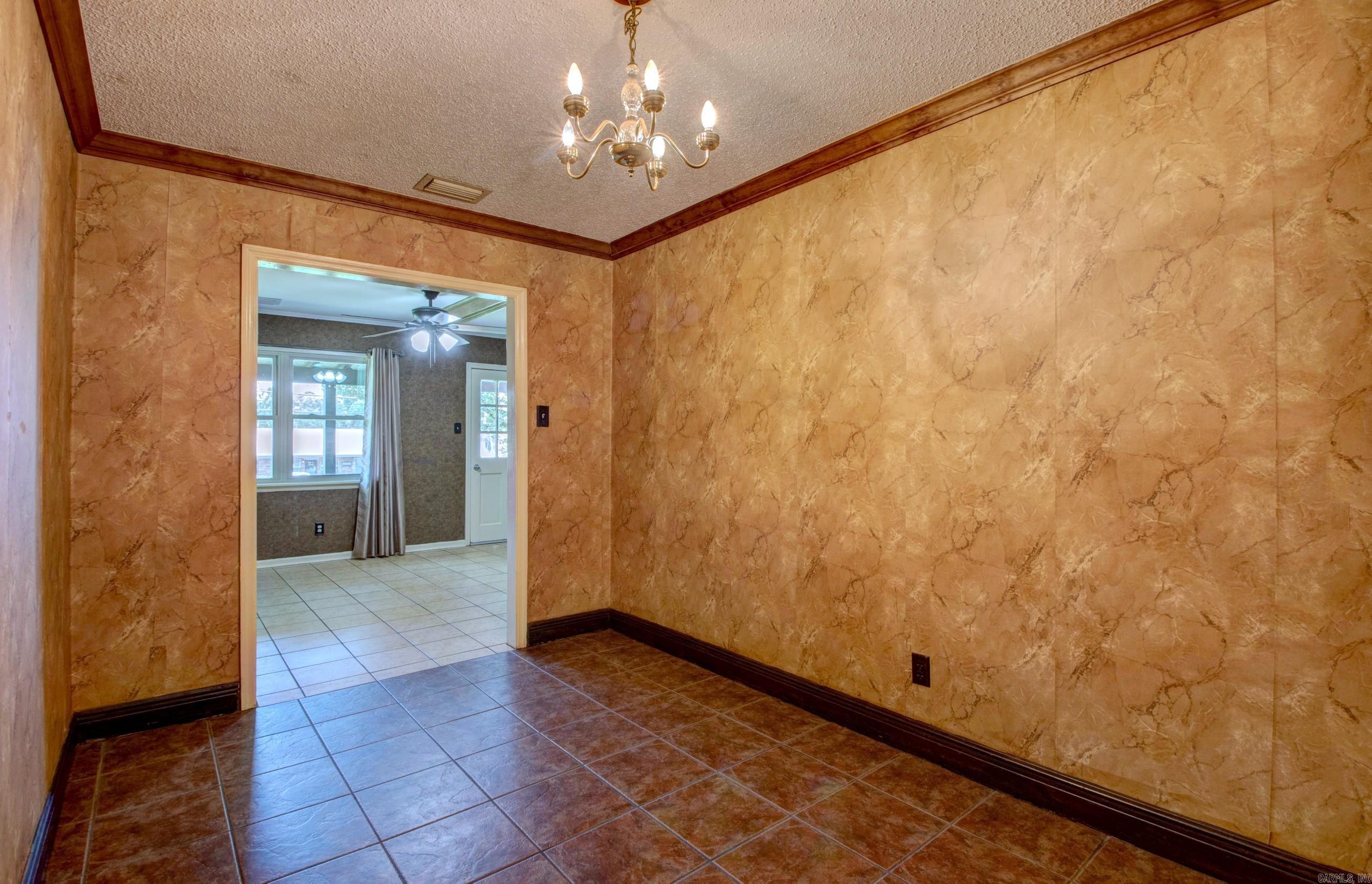 NORTH HILLS MANOR - Residential