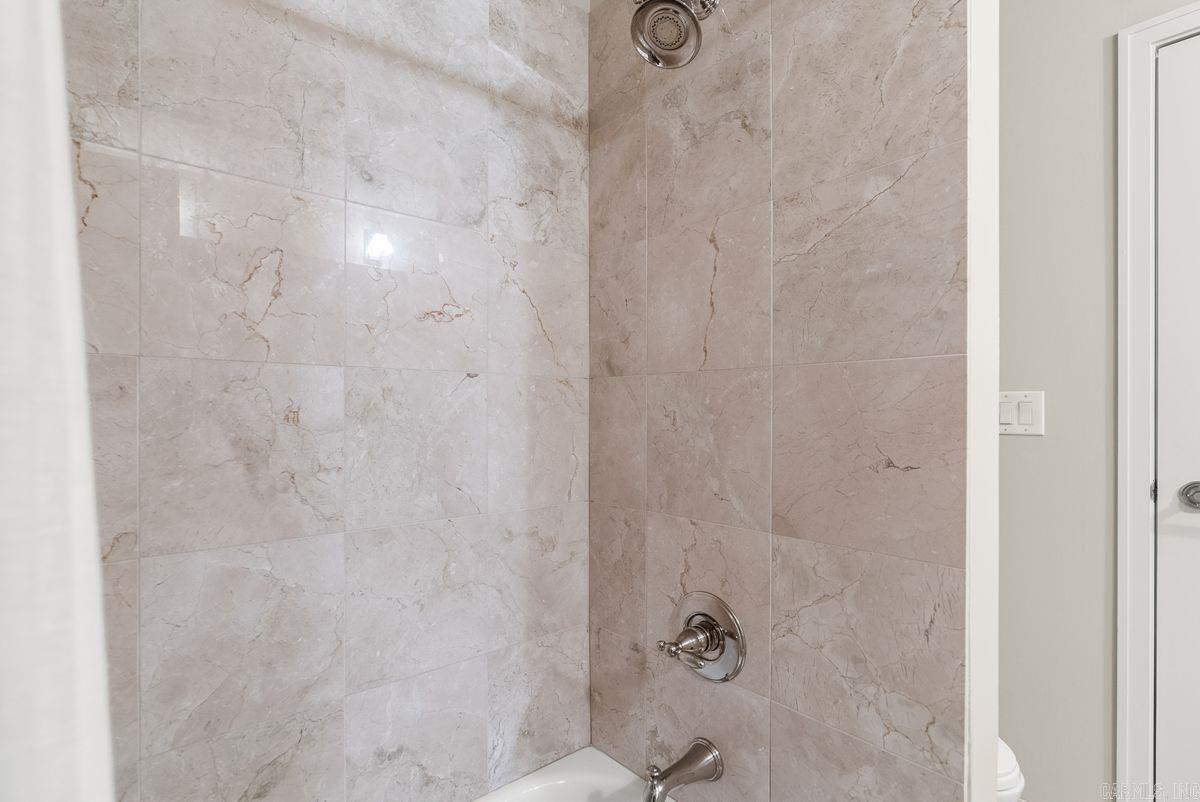 CLINTON & SHERMAN HPR - Residential