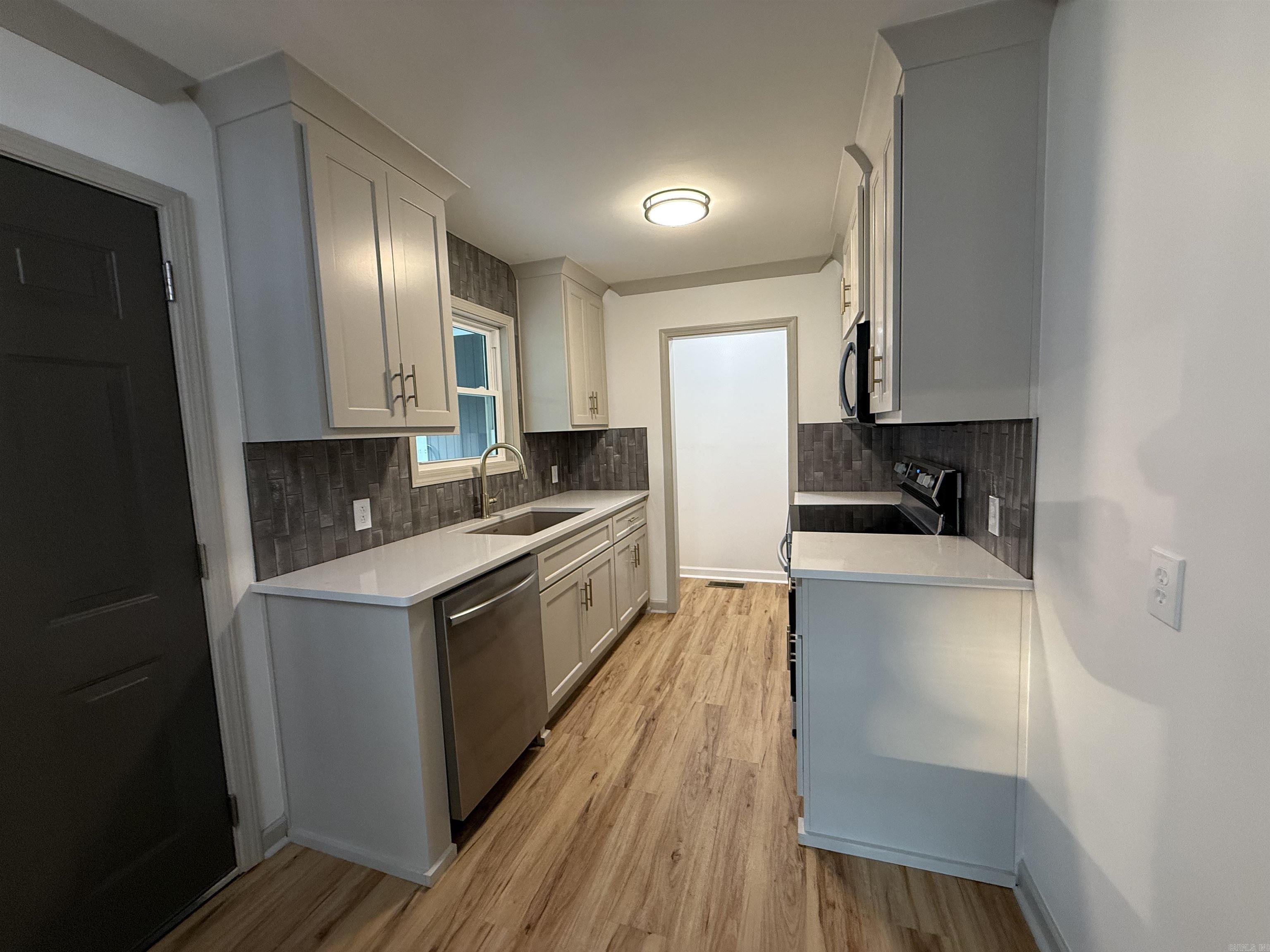 MOORE & CASE ADDITION - Residential