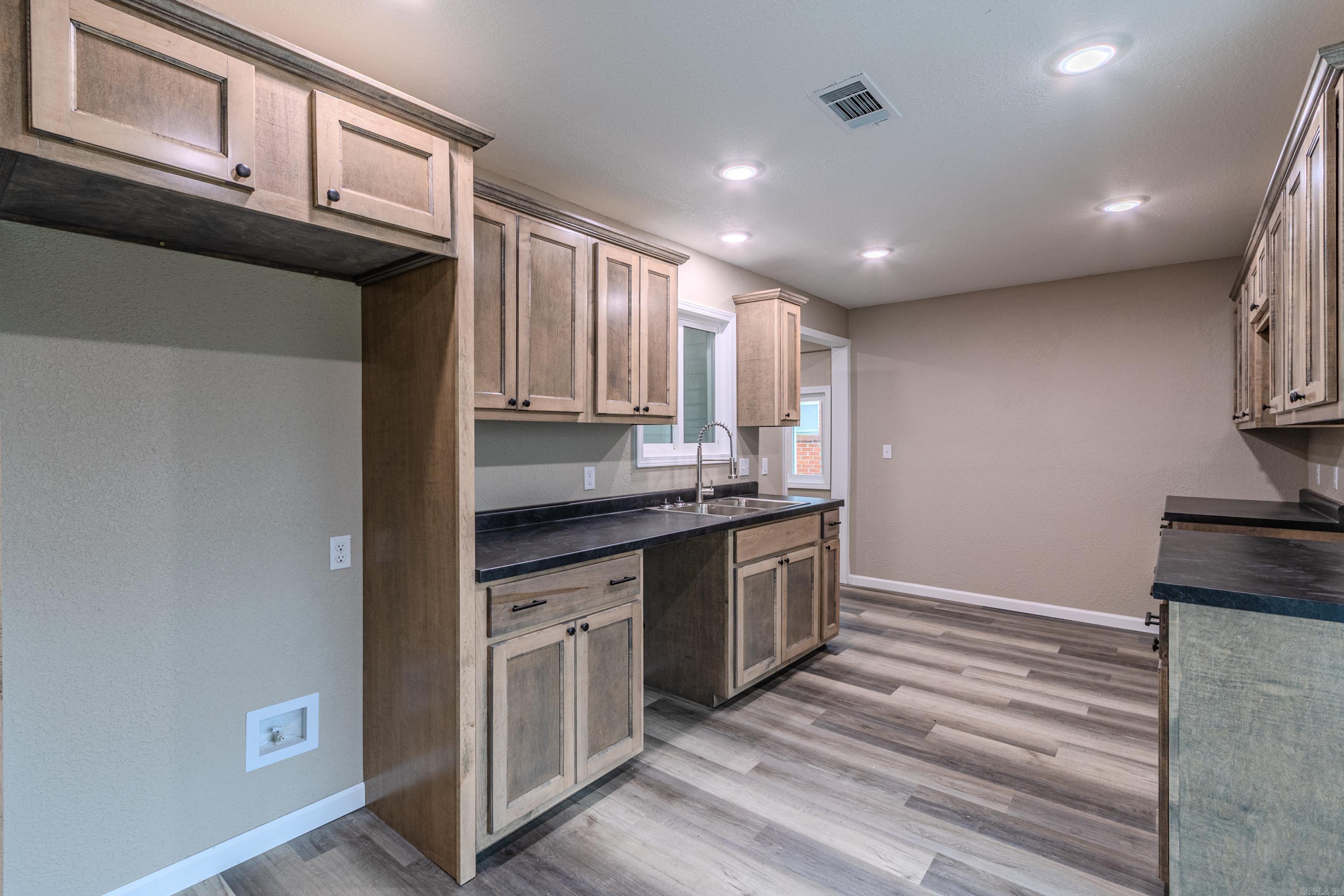 Rhodes & Taylor - Residential