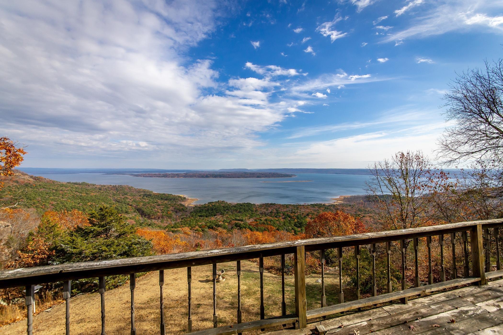 DIAMOND BLUFF ESTATES EAST - Residential