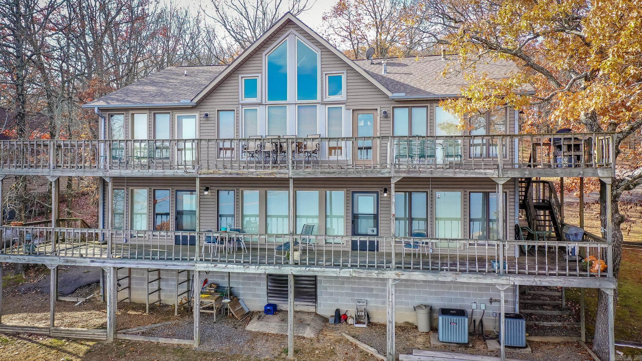 DIAMOND BLUFF ESTATES EAST - Residential