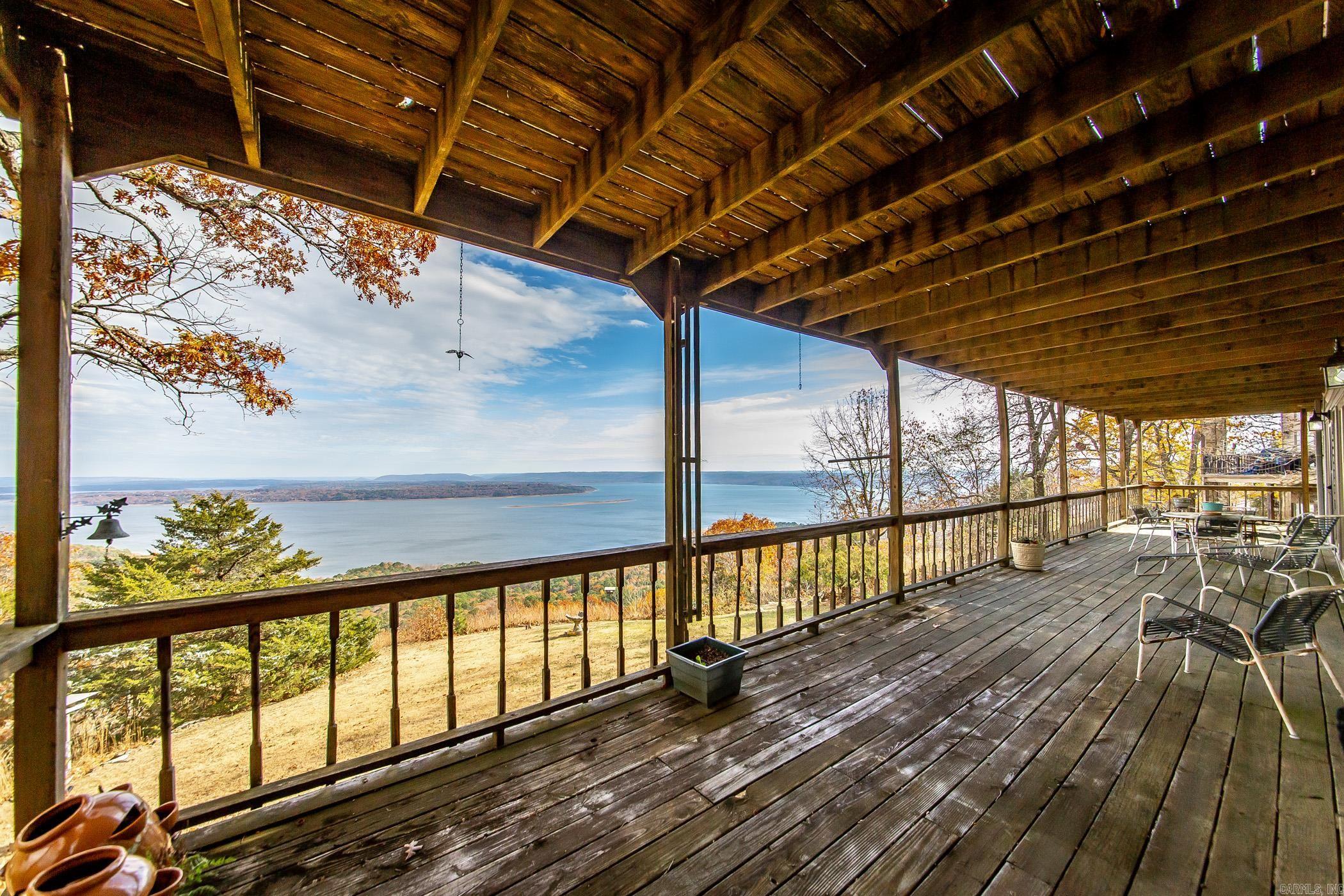 DIAMOND BLUFF ESTATES EAST - Residential