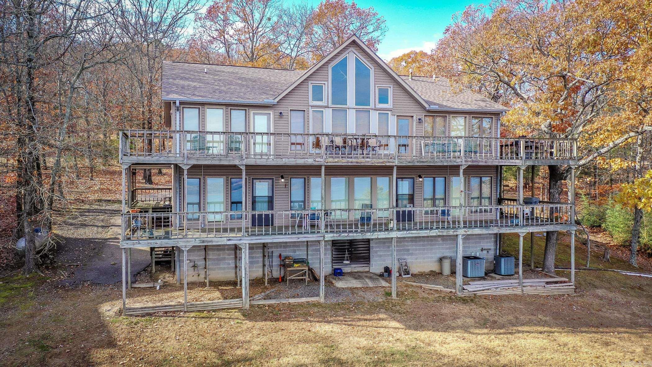 DIAMOND BLUFF ESTATES EAST - Residential
