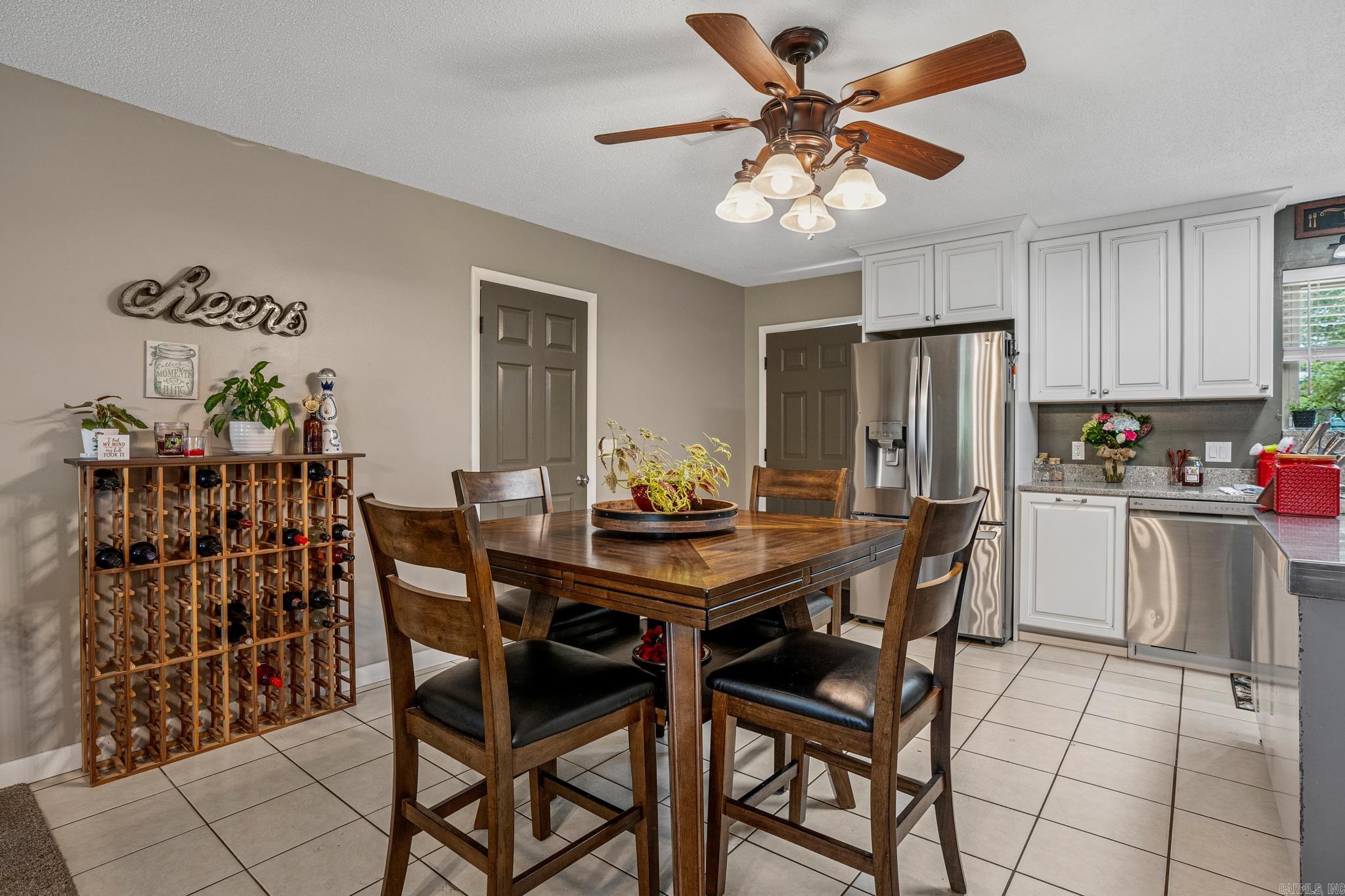 LEISURE ESTATES , ALTUS - Residential