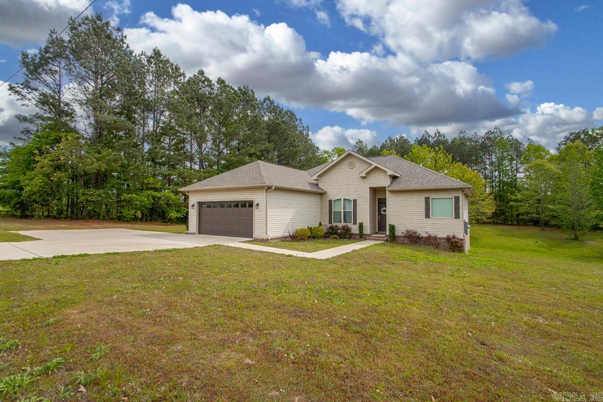 HURRICANE HILLS - Residential