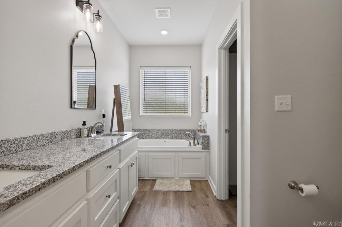 HURRICANE HILLS - Residential