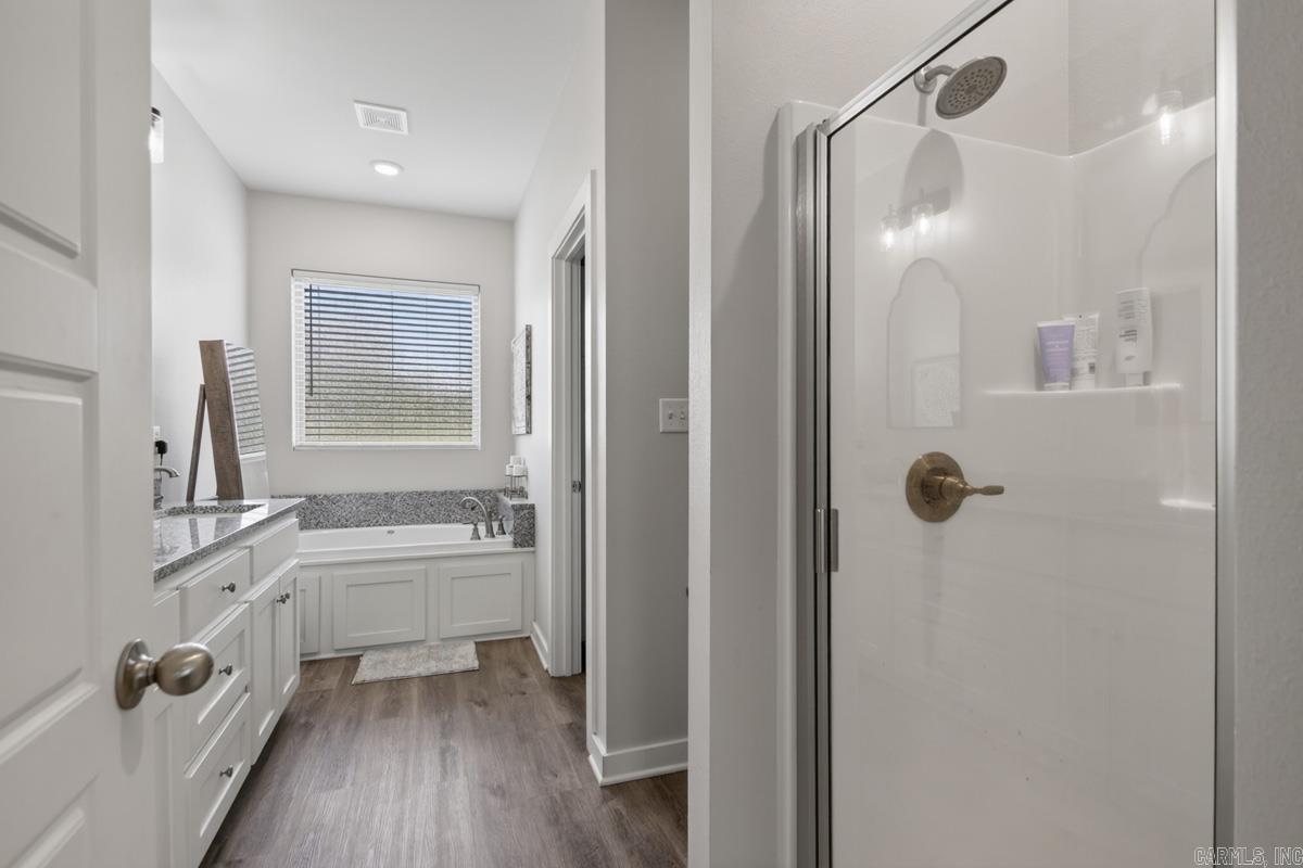 HURRICANE HILLS - Residential